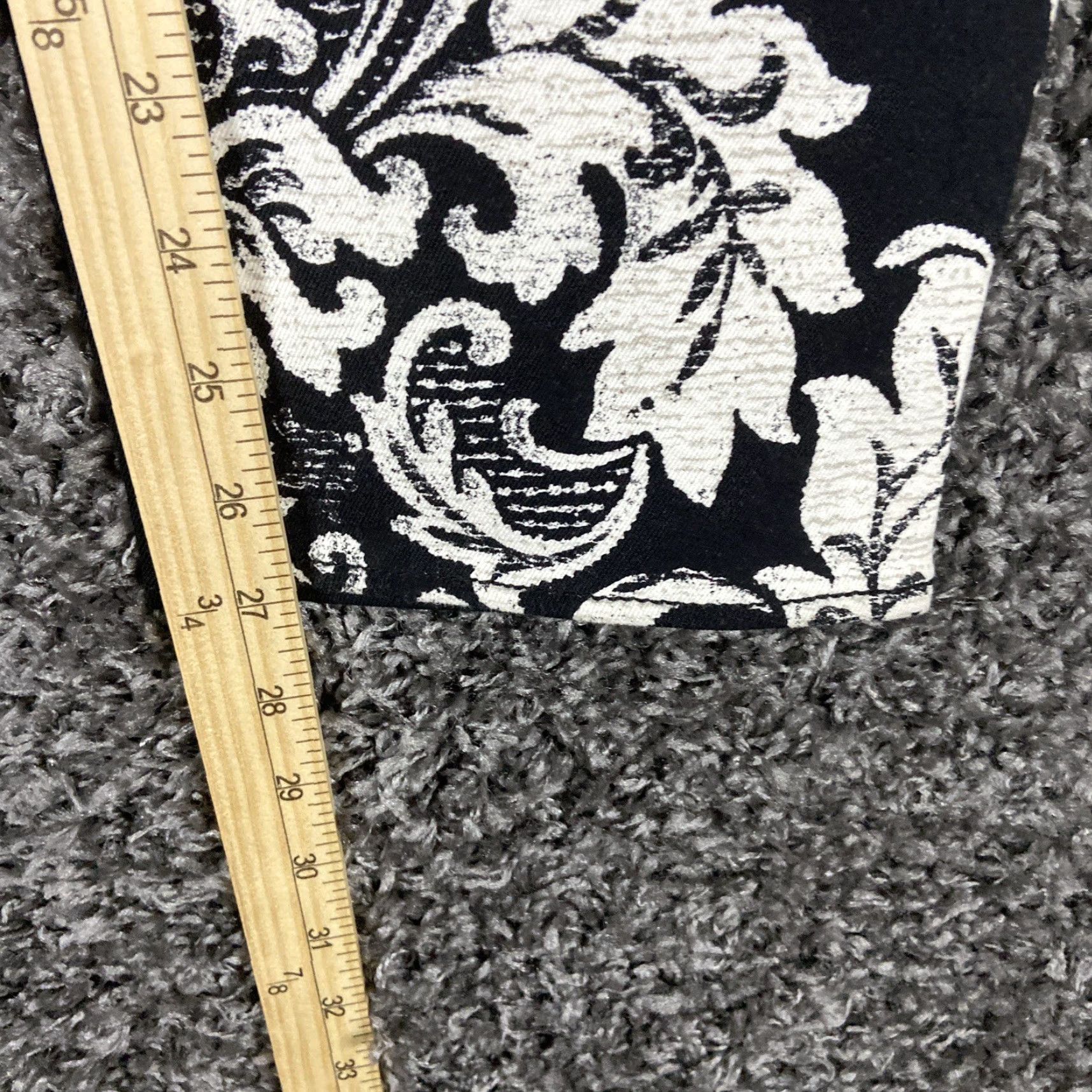 Vintage Chico’s Pants Women Black White Floral Skinny Ankle Size 0 Womens Size 25" / US 0 / IT 36 - 7 Thumbnail