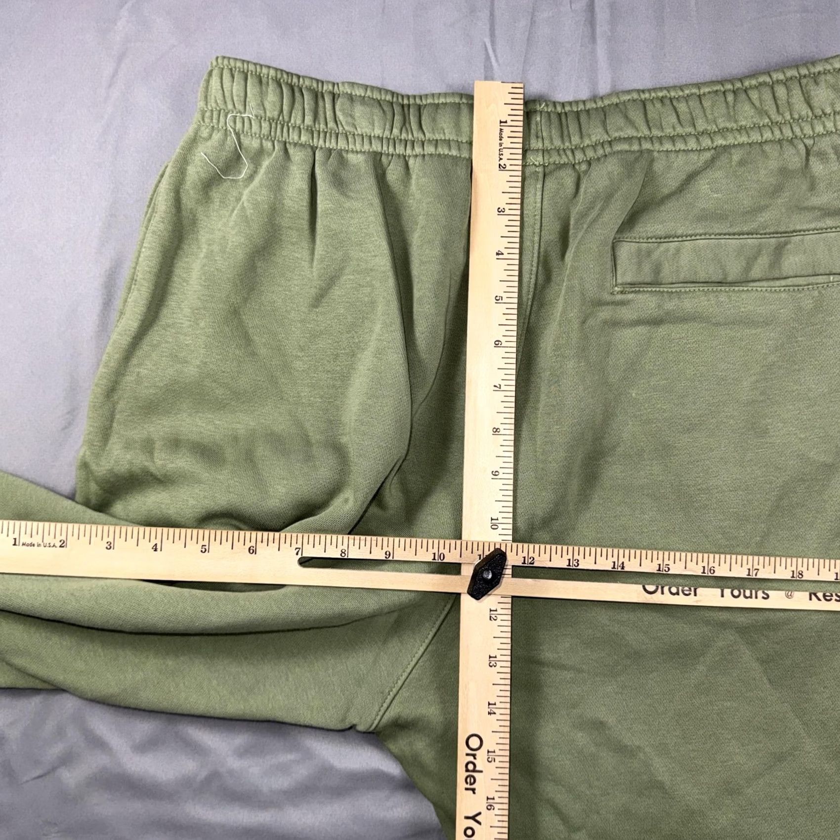 Nike Nike Jogger Pants Mens L Green Fleece Elastic Drawstring Swoosh Pockets Tapered Leg Winter Casual Activewear Workout Size US 33 - 6 Thumbnail