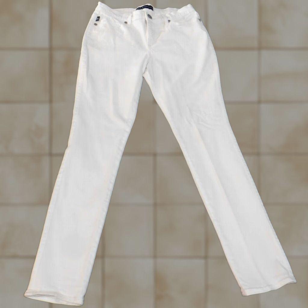 Vintage Rock & Republic Jeans Womens 12 White Berlin Straight Stretch Denim Cotton Regular Inseam 30 in Zipper Classic Size 34" / US 12 / IT 48 - 1 Thumbnail
