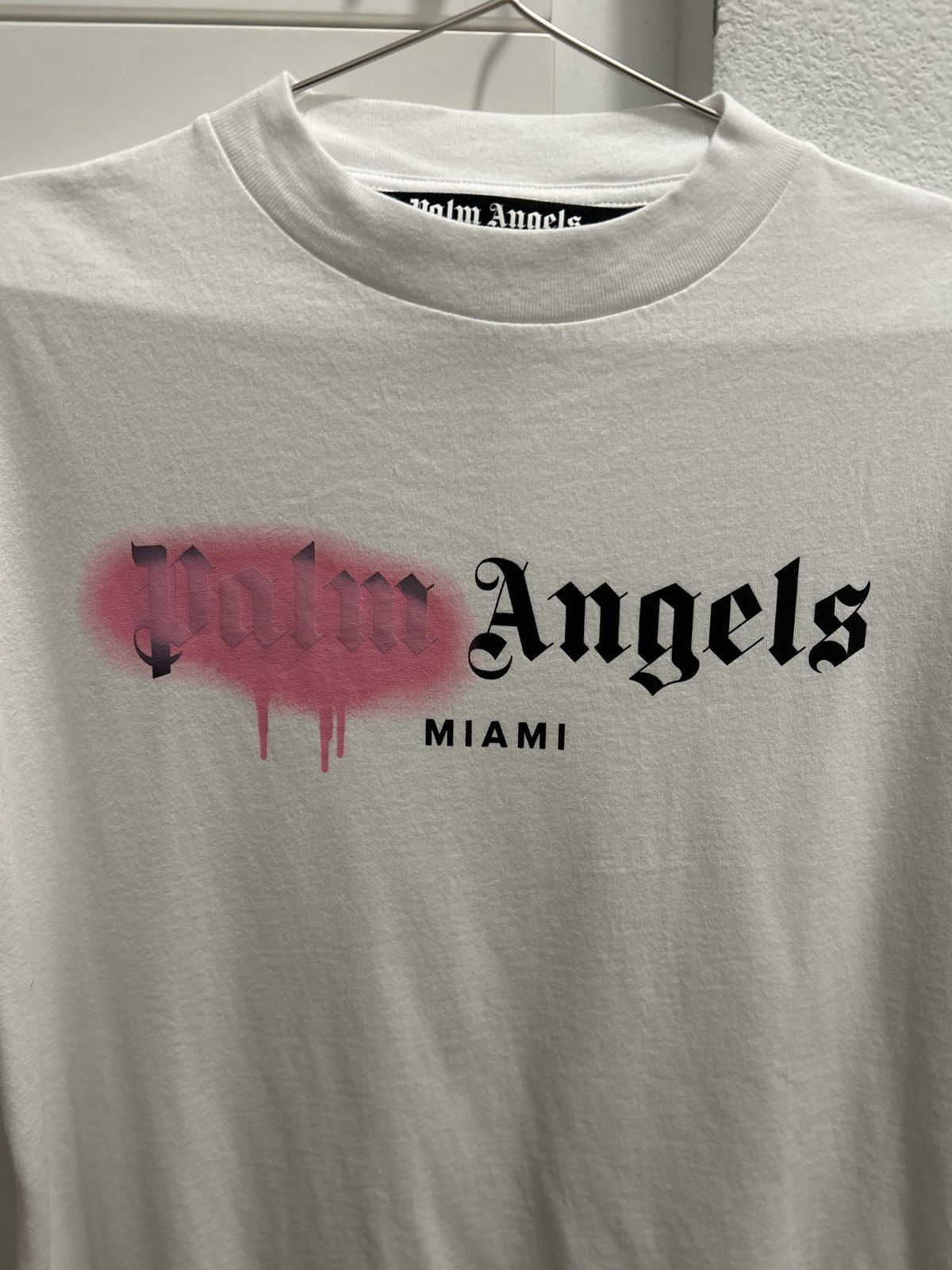 Palm Angels Palm Angels Miami Pink Spray New with flaws Size US M / EU 48-50 / 2 - 2 Thumbnail