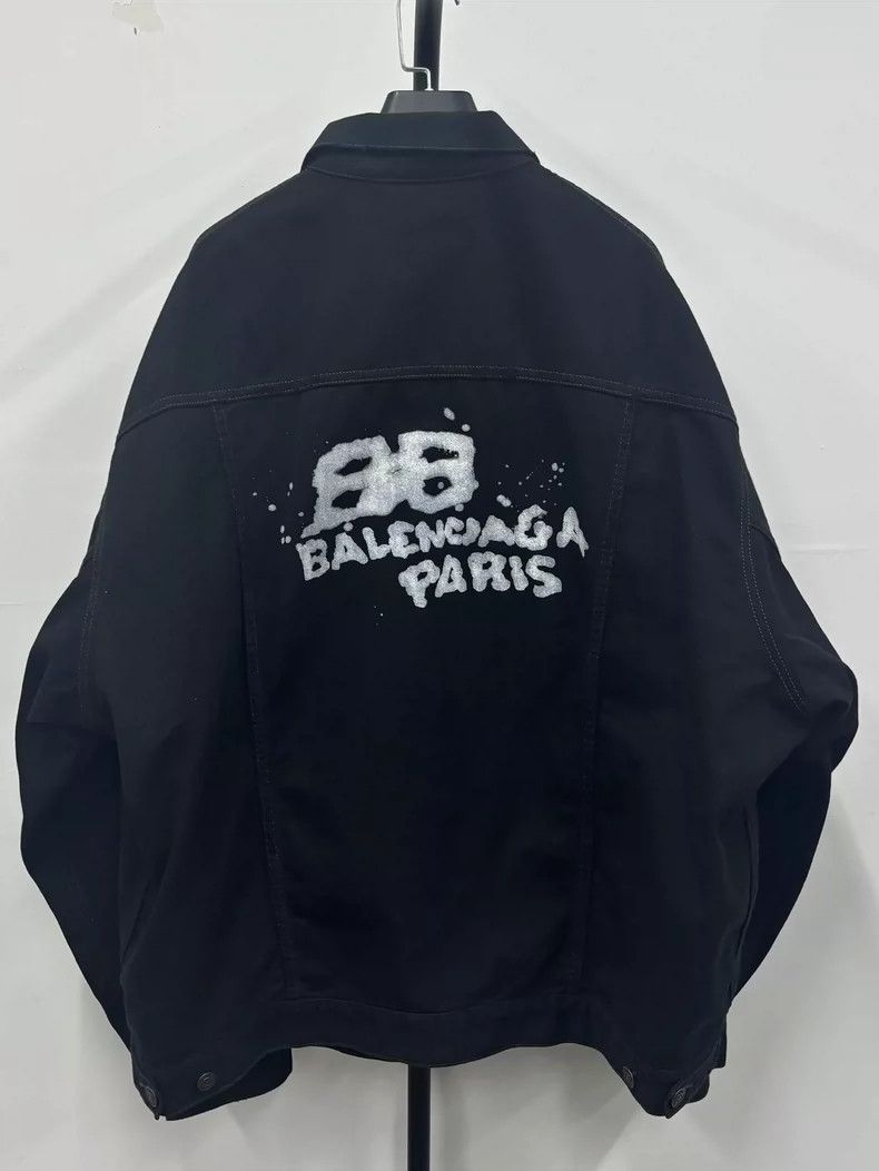 Balenciaga Balenciaga SS23 Solid Print Lapel Single Breasted Long Slee Size US M / EU 48-50 / 2 - 1 Thumbnail
