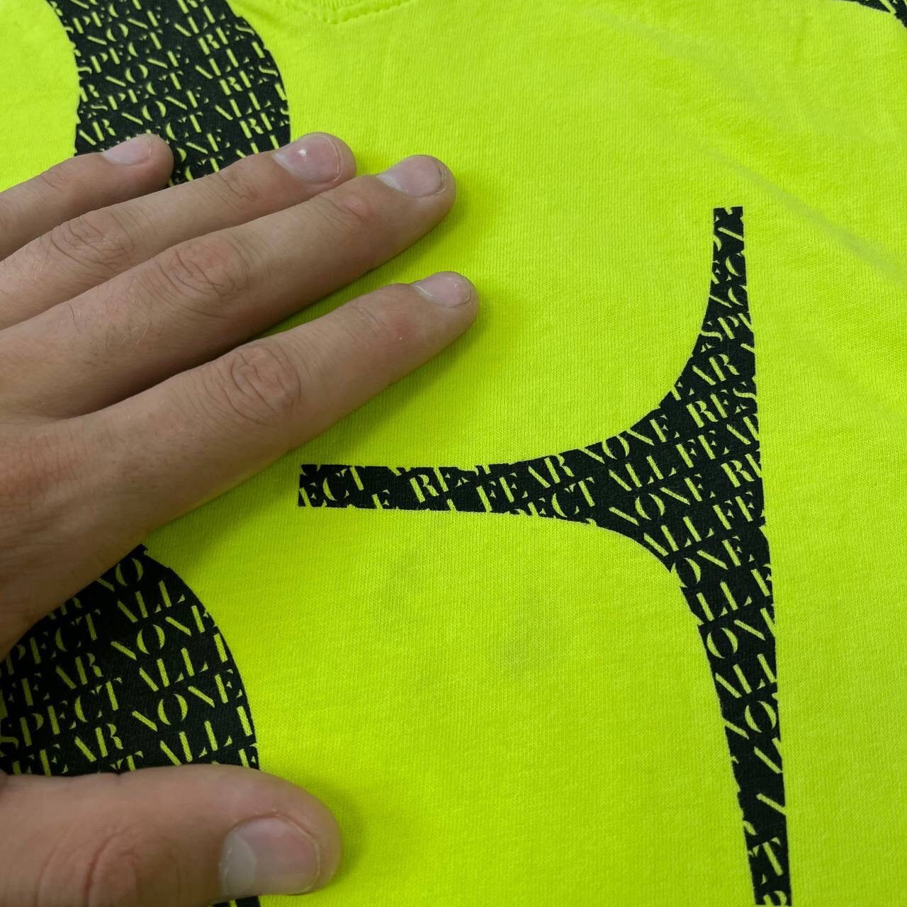 Nike Nike Men's RF Roger Federer Big Logo Neck T-Shirt Size L Size US L / EU 52-54 / 3 - 6 Thumbnail