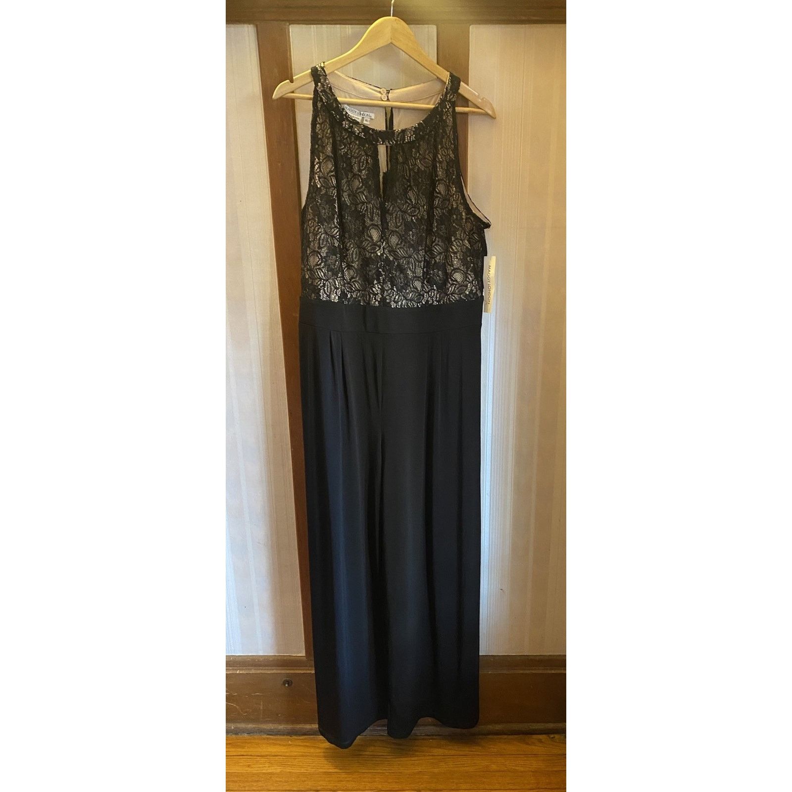 MAGGY LONDON NWT Maggoy London Times Jumpsuit Black Romper Women’s XL 249 Size 38" / US 16 / IT 52 - 2 Thumbnail