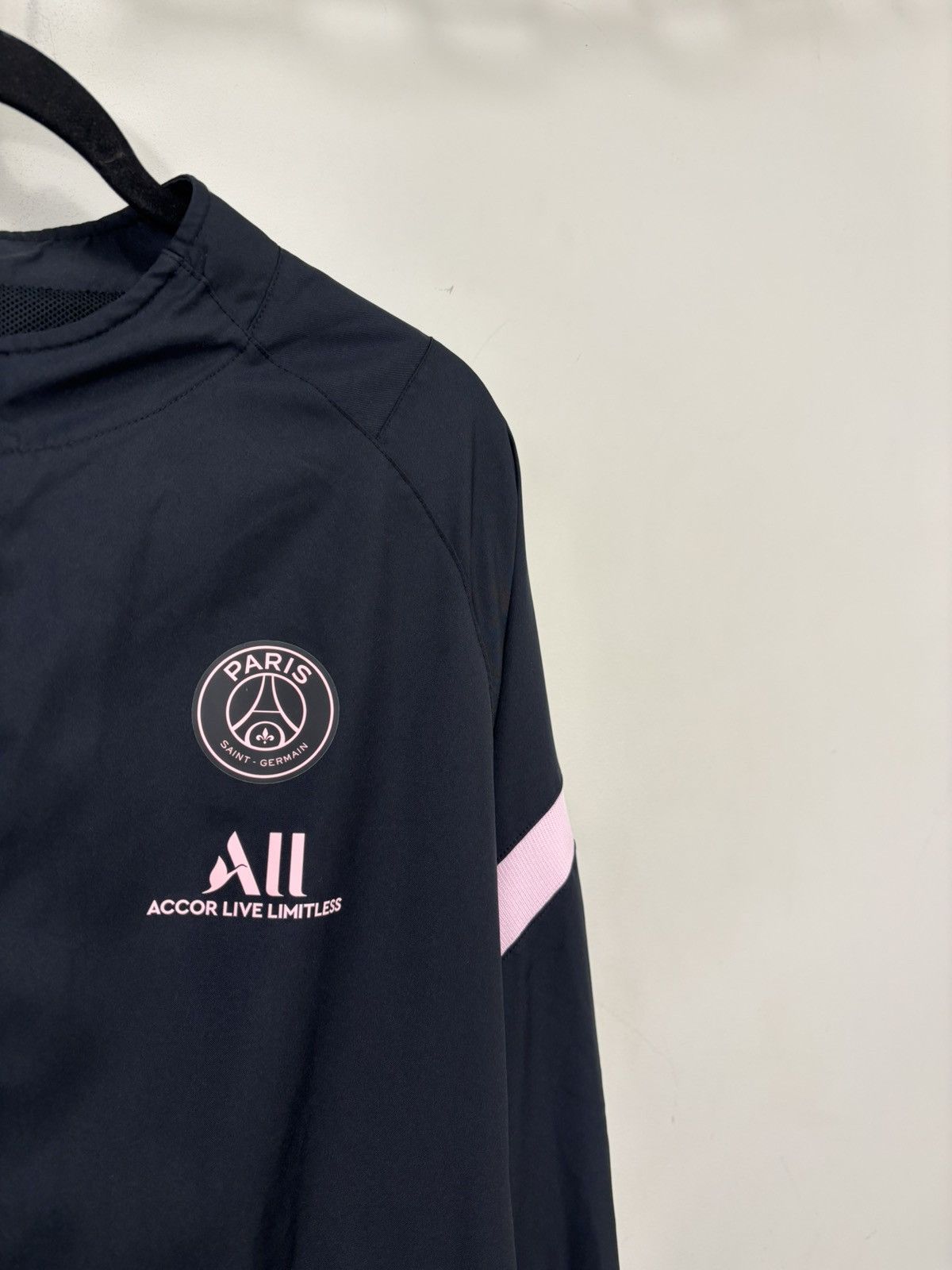 Nike Nike Paris Saint-Germain PSG 2021/22 Soccer Track Jacket Size US XL / EU 56 / 4 - 5 Thumbnail