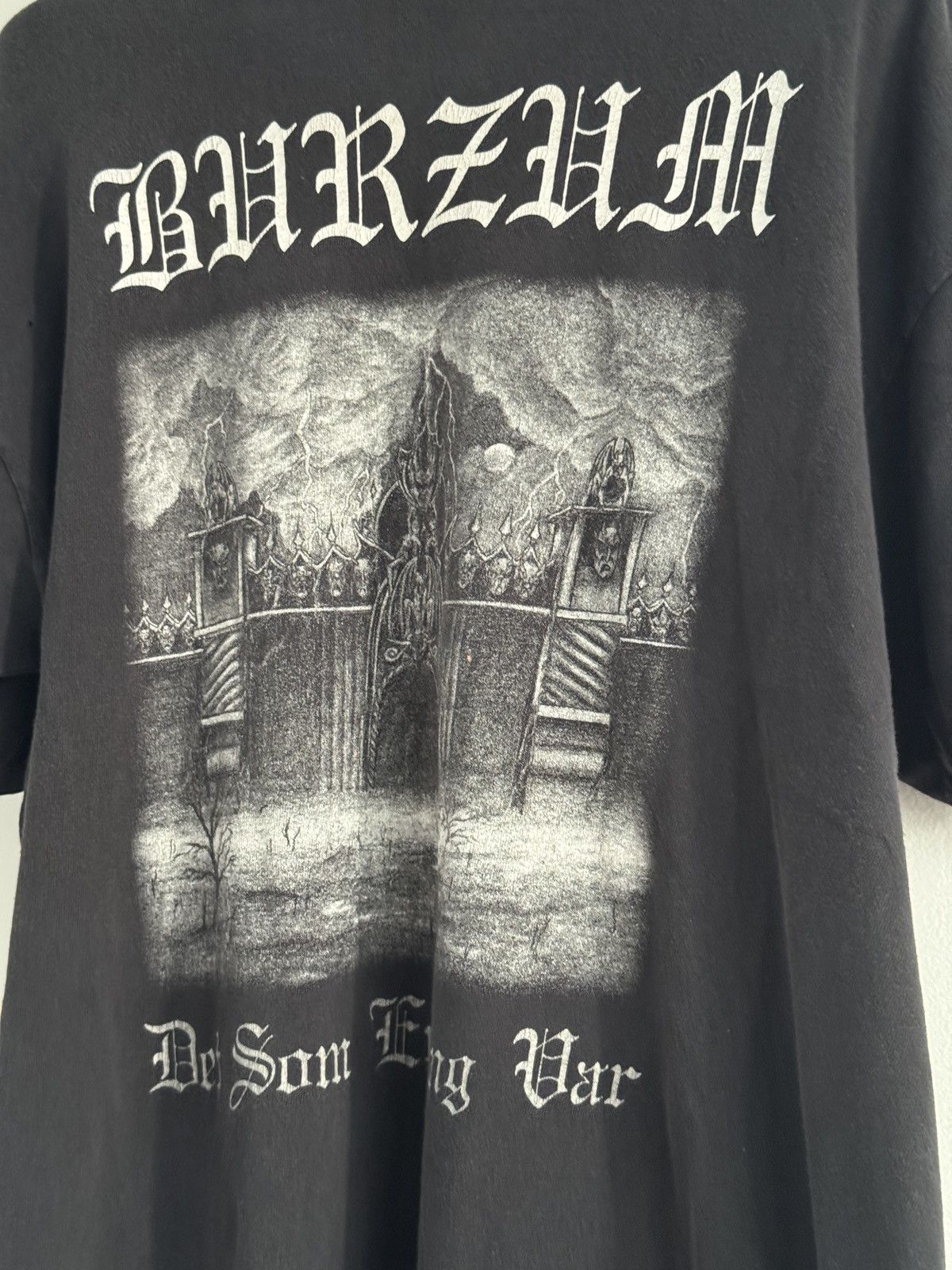 Vintage VINTAGE 00s Y2K BURZUM BLACK METAL VARG VIKERNES BAND TEE Size US L / EU 52-54 / 3 - 2 Thumbnail