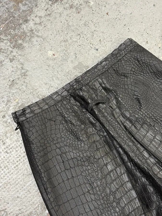 Jean Paul Gaultier 2000s Jean Paul Gaultier Black Crocodile Embossed Pants Size 26" / US 2 / IT 38 - 10 Thumbnail