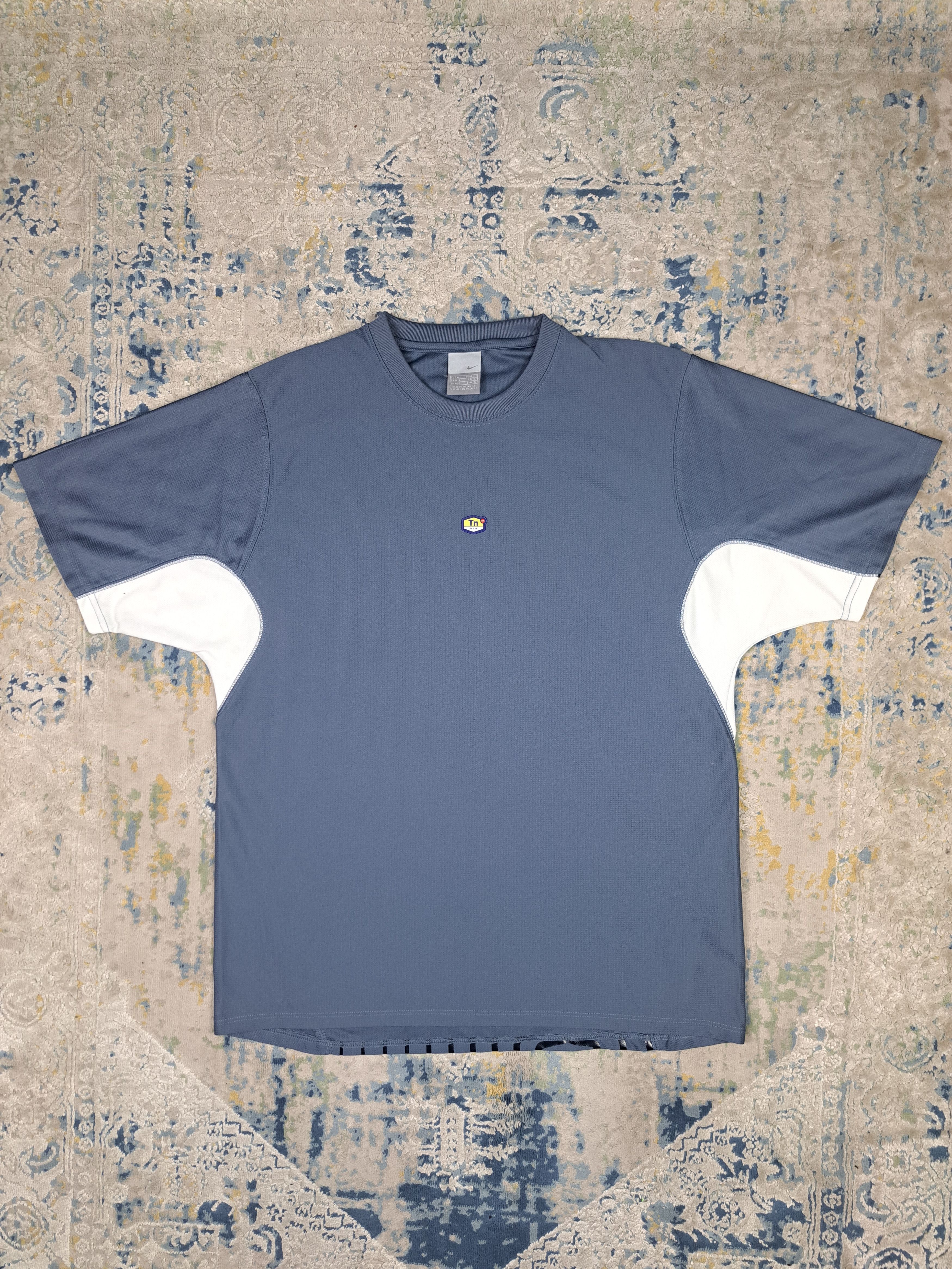 Nike Nike TN Center Logo Iconic Tee y2k Drip Drill Blokecore Size US M / EU 48-50 / 2 - 1 Thumbnail