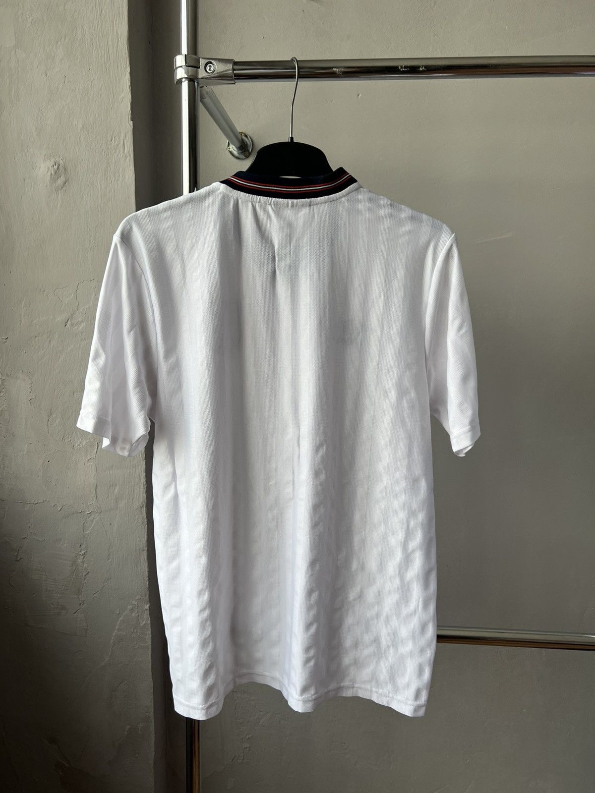 Umbro 1986 PROTOTYPE ENGLAND TEAM REMAKE SOCCER JERSEY SHIRT L Size US L / EU 52-54 / 3 - 15 Thumbnail