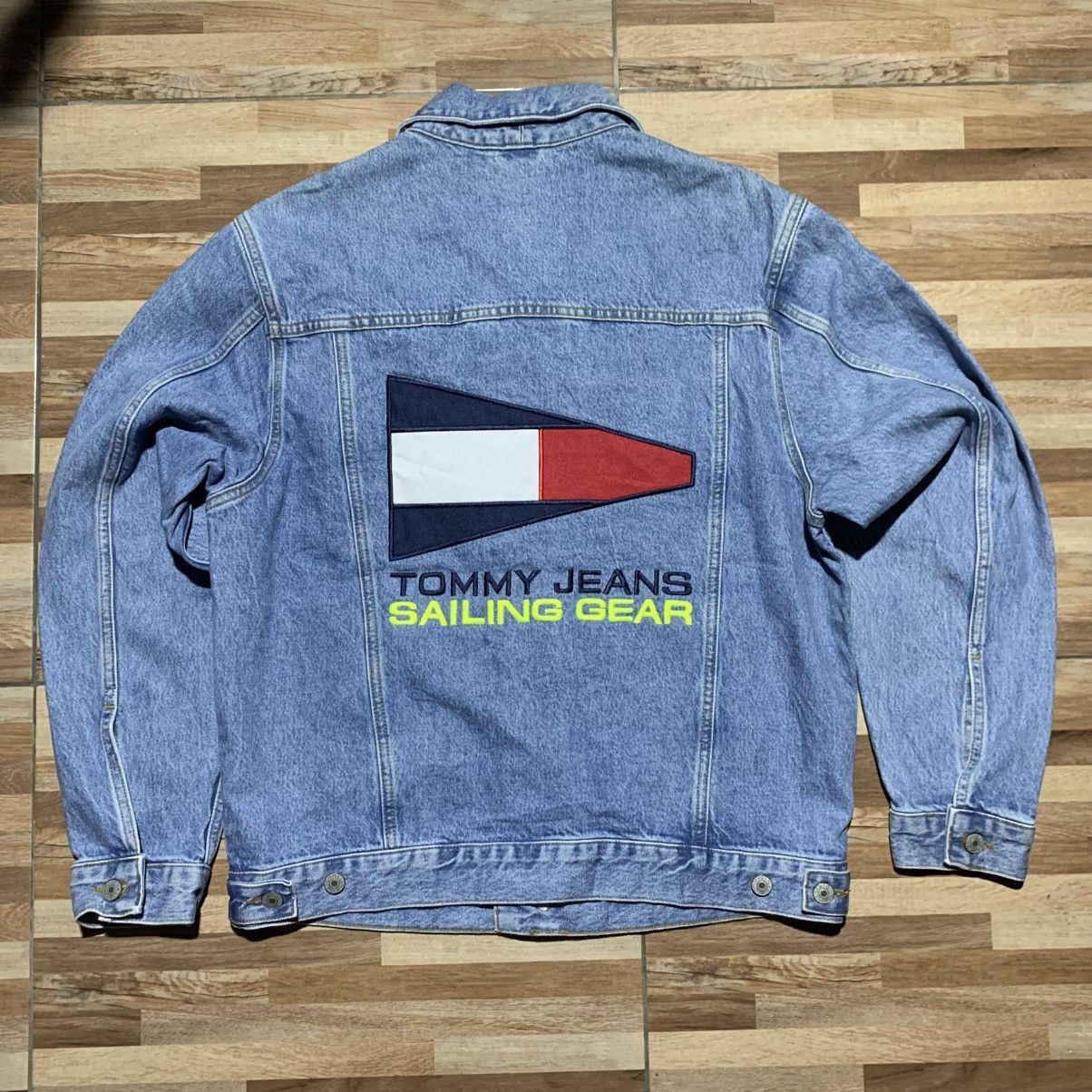 Tommy Jeans TOMMY Jeans 90s Capsule Denim Jacket With Back Sailing Logo Size US S / EU 44-46 / 1 - 1 Thumbnail