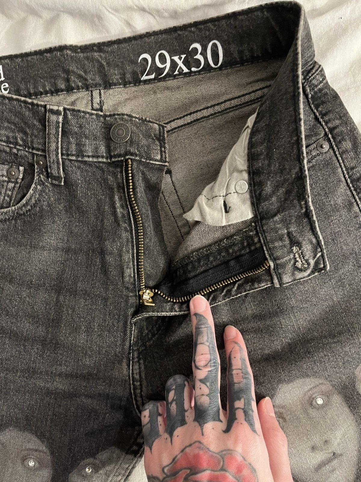 Other Grey wicked violence face denim Size US 29 - 7 Thumbnail