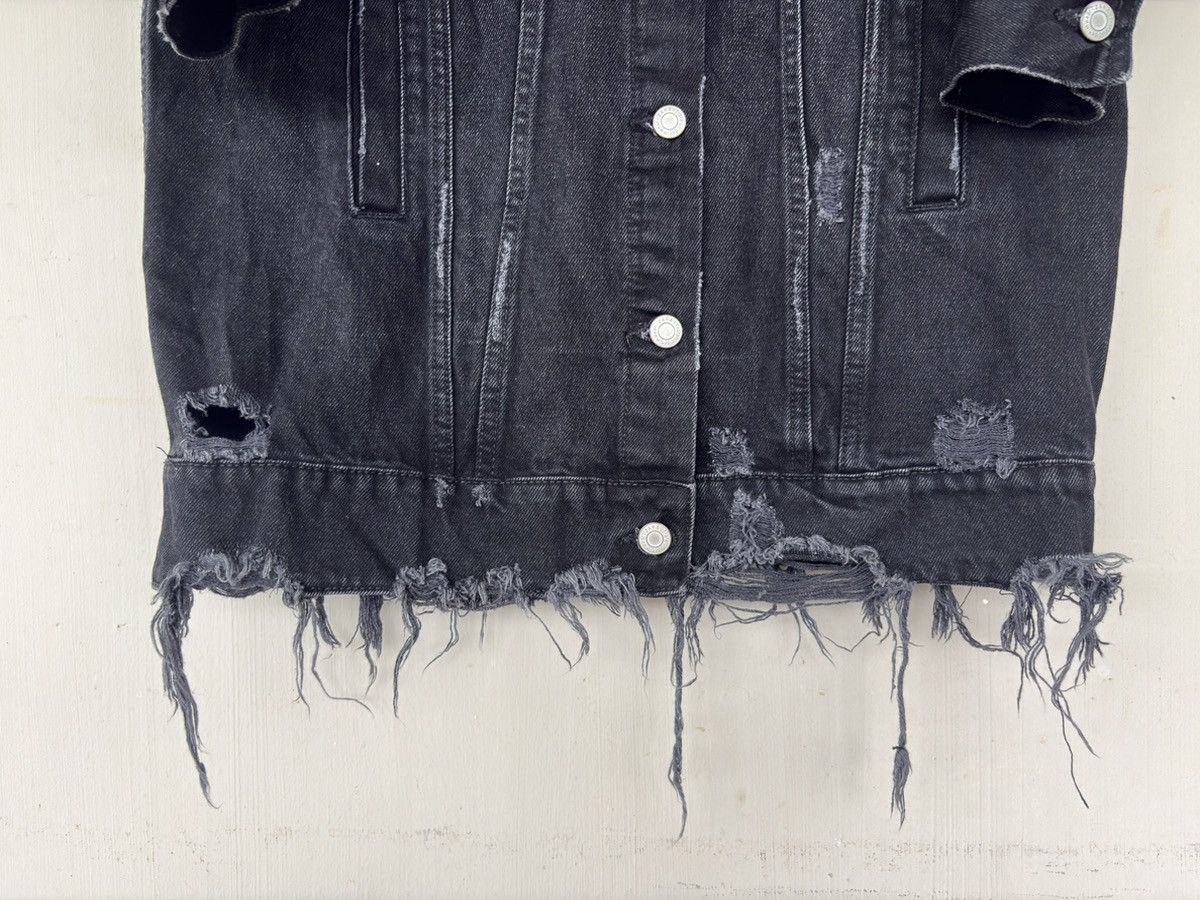 Zara Trafaluc Zara Black Distressed Long Denim Jacket Size US M / EU 48-50 / 2 - 11 Thumbnail
