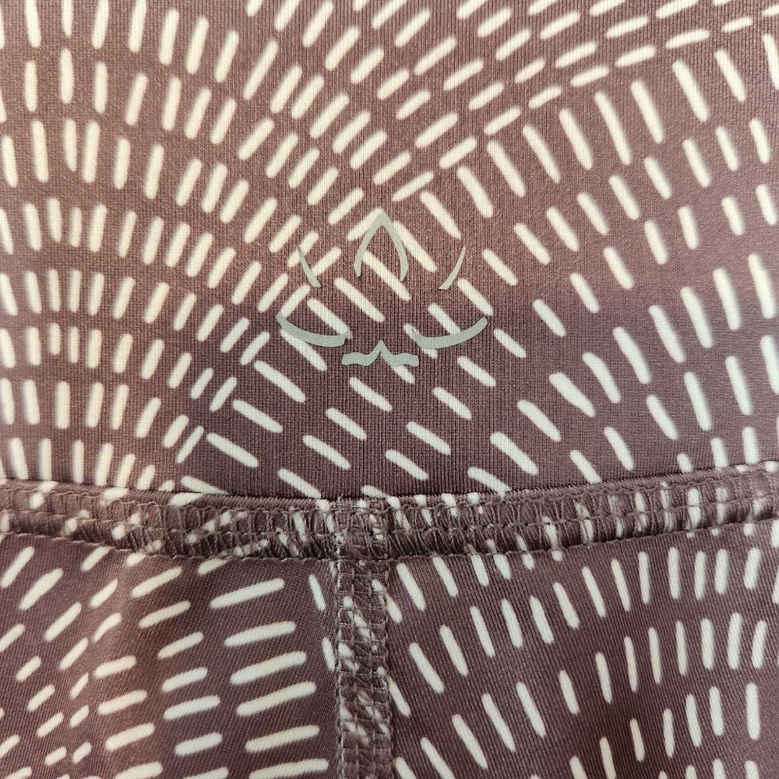 Beyond Yoga Beyond Yoga Lux High Waist Etched Fans Legging Small Size 27" / US 4 / IT 40 - 4 Thumbnail