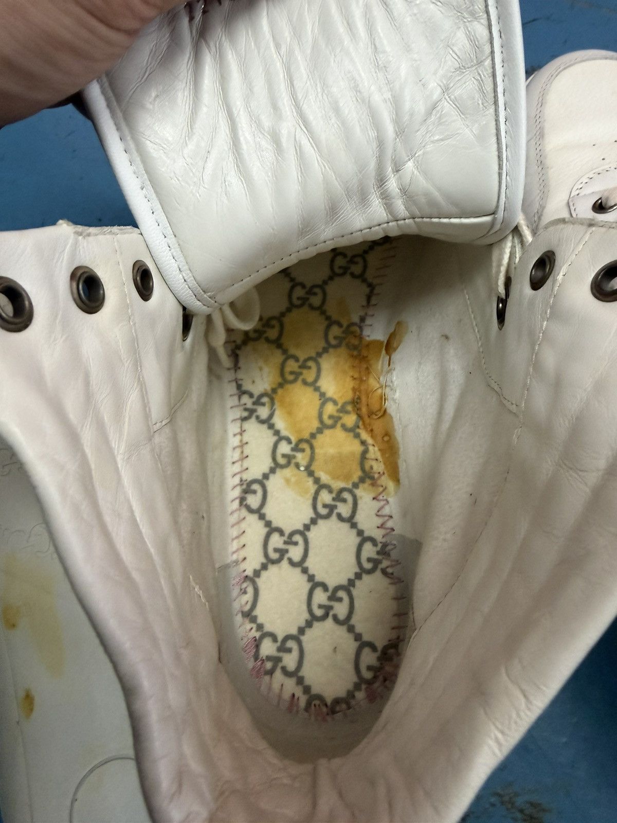 Gucci GUCCI WHITE HIGH TOP SNEAKERS Size US 10 / EU 43 - 7 Thumbnail