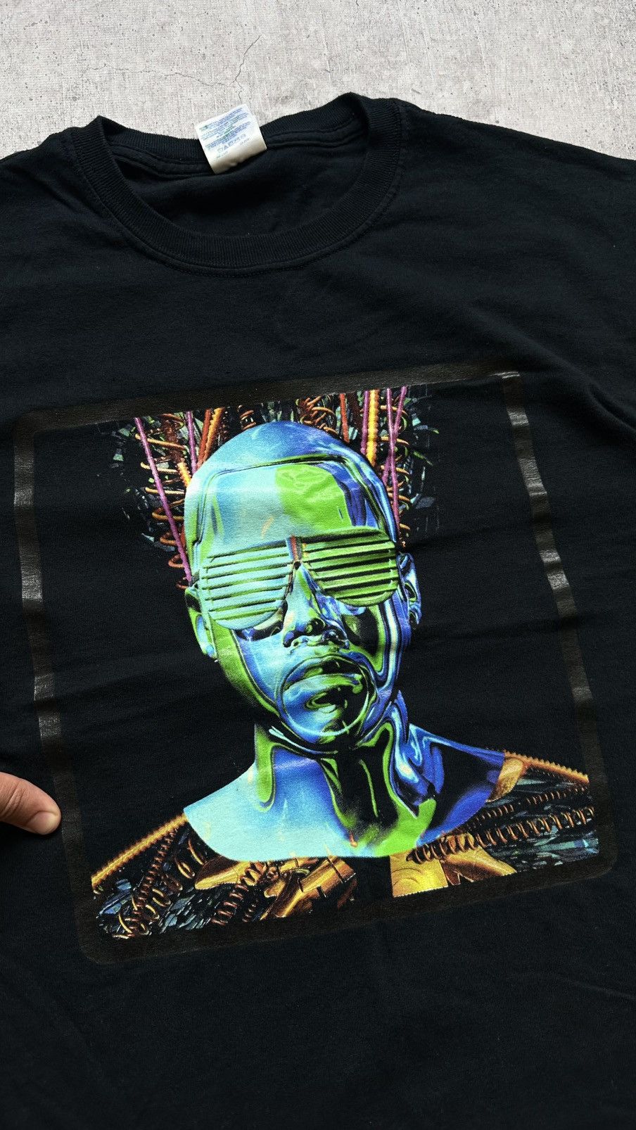 Band Tees 2008 Kanye West Glow in the Dark Tour Vintage T Shirt Size US M / EU 48-50 / 2 - 8 Thumbnail