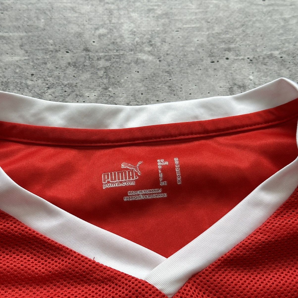 Puma × Vintage Puma Switzerland Euro 2008-2010 Home Soccer Jersey Football Size US M / EU 48-50 / 2 - 7 Thumbnail