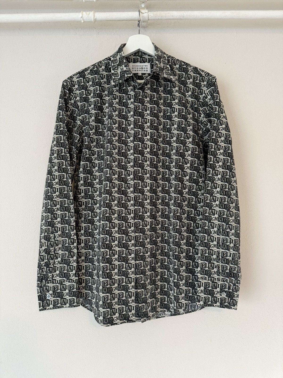 Maison Margiela Maison Margiela All-Over Logo Print Shirt – Size 39 Size US M / EU 48-50 / 2 - 1 Thumbnail
