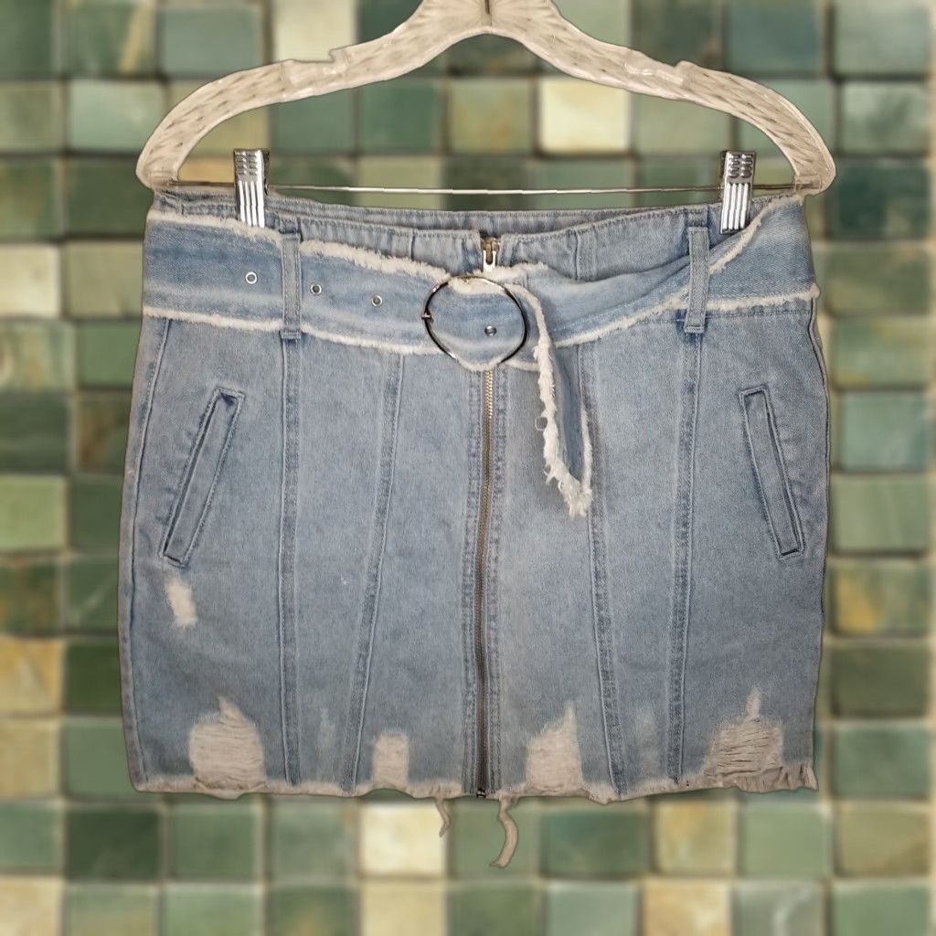 Forever 21 Forever 21 Womens NWT Short Blue Jean Skirt W/ Jean Belt Size 28 Size 28" / US 6 / IT 42 - 1 Thumbnail