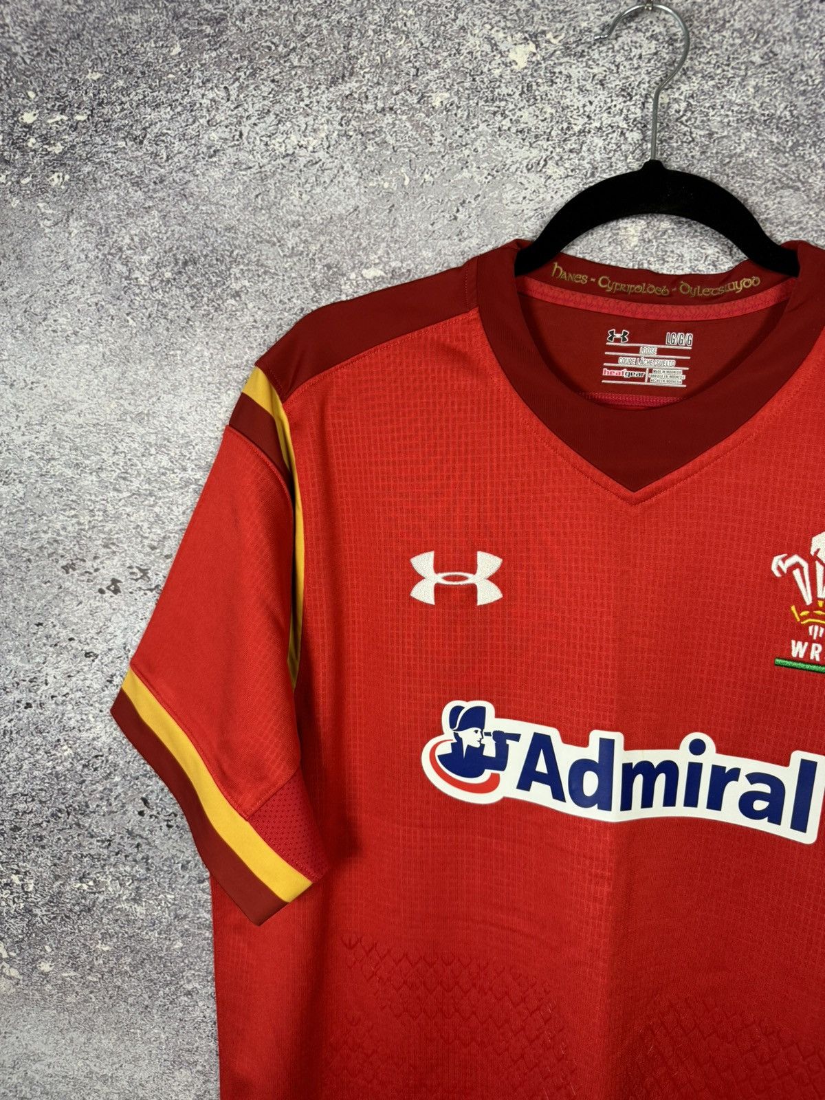 Under Armour Men’s Rugby Union Wales 2015/16 Home Under Armour Jersey Size US L / EU 52-54 / 3 - 3 Thumbnail
