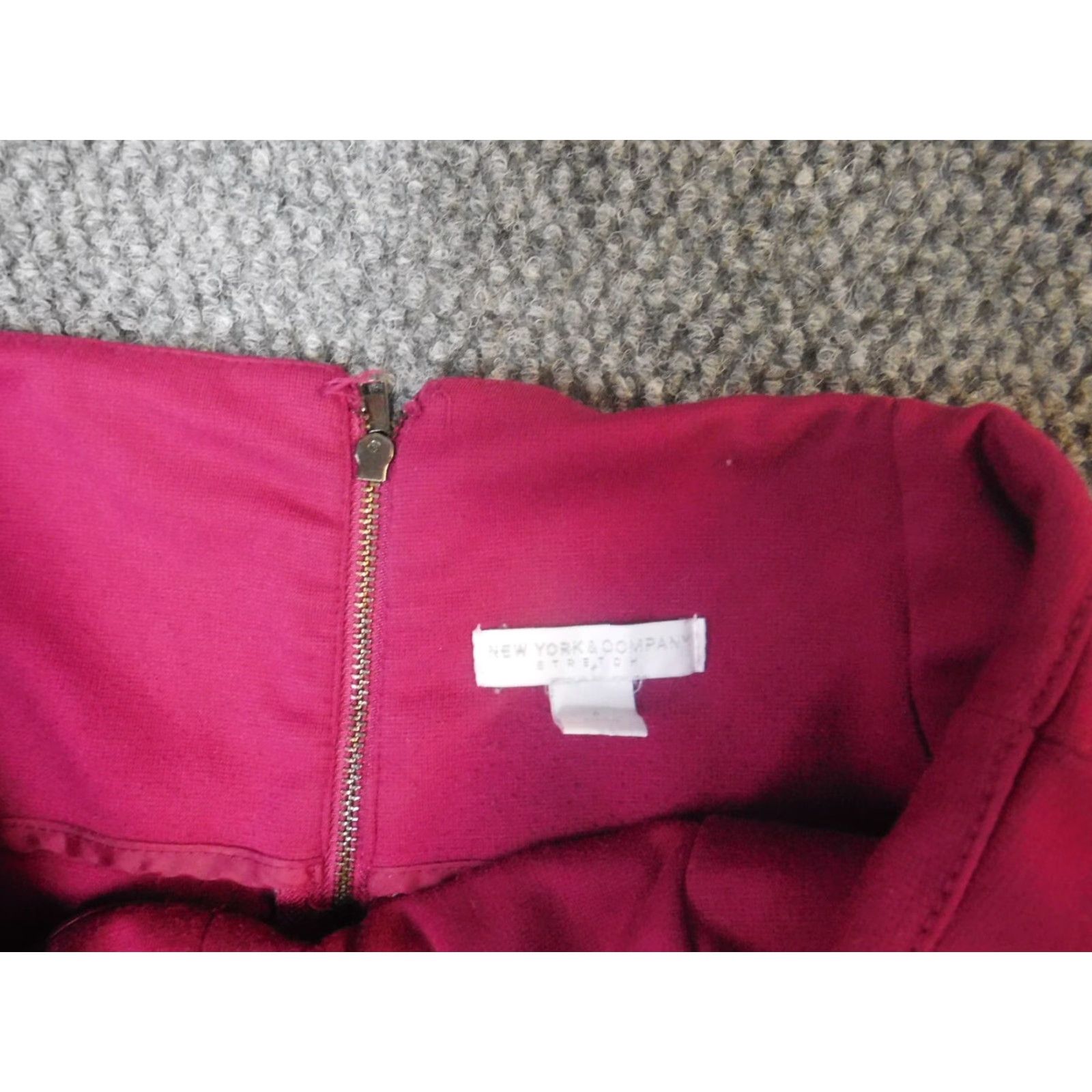 Vintage New York and Company Skirt Womens 6 Pink Zip Knee Length A-Line Solid 100% Polyester Zip Women's Casual Vintage No Size 28" / US 6 / IT 42 - 6 Thumbnail