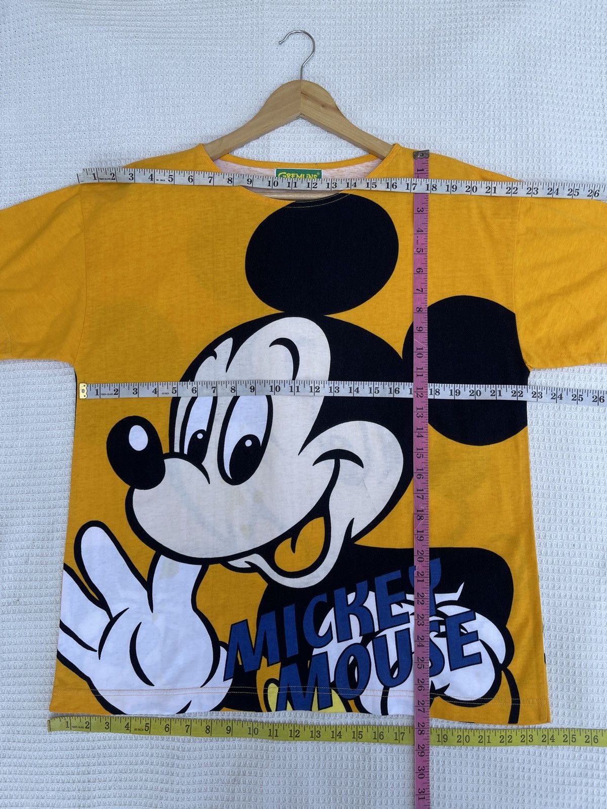 Mickey Mouse Rare🔥Vintage90s Mickey Mouse Gremlins Overprint T shirt Size US L / EU 52-54 / 3 - 8 Thumbnail