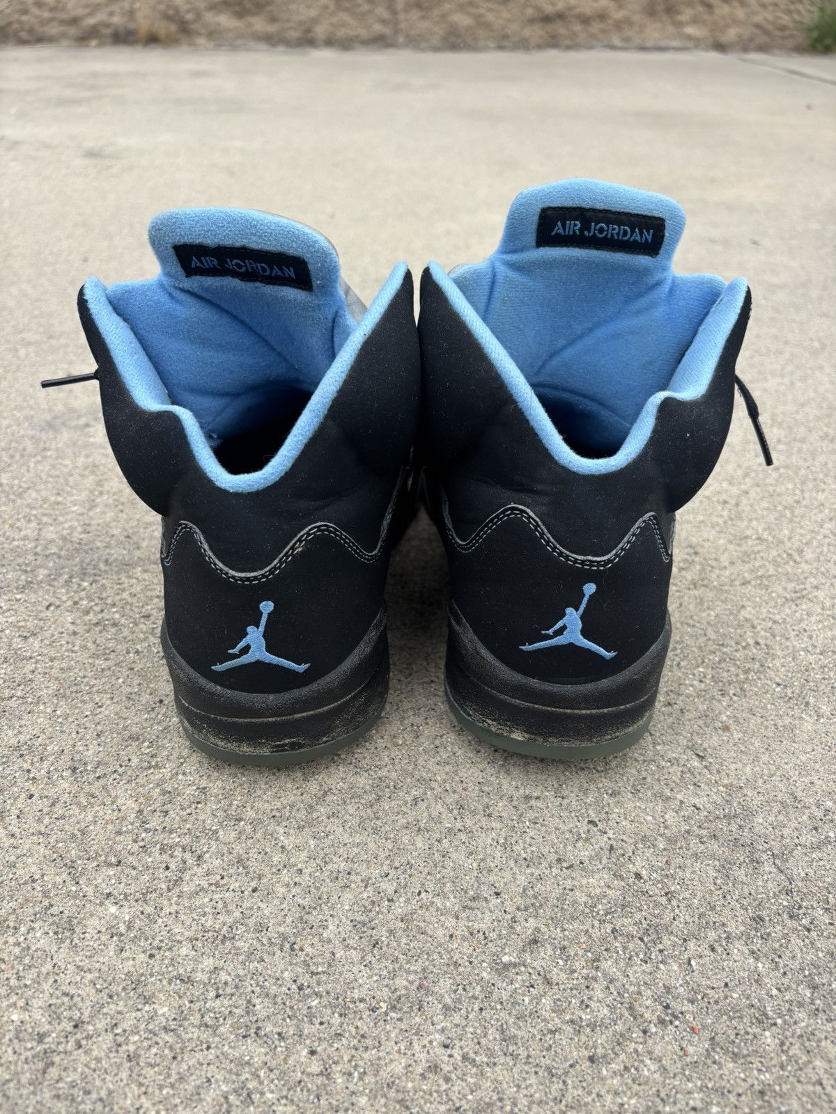 Jordan Brand Jordan 5 Retro Black/University Blue Size US 9 / EU 42 - 2 Thumbnail
