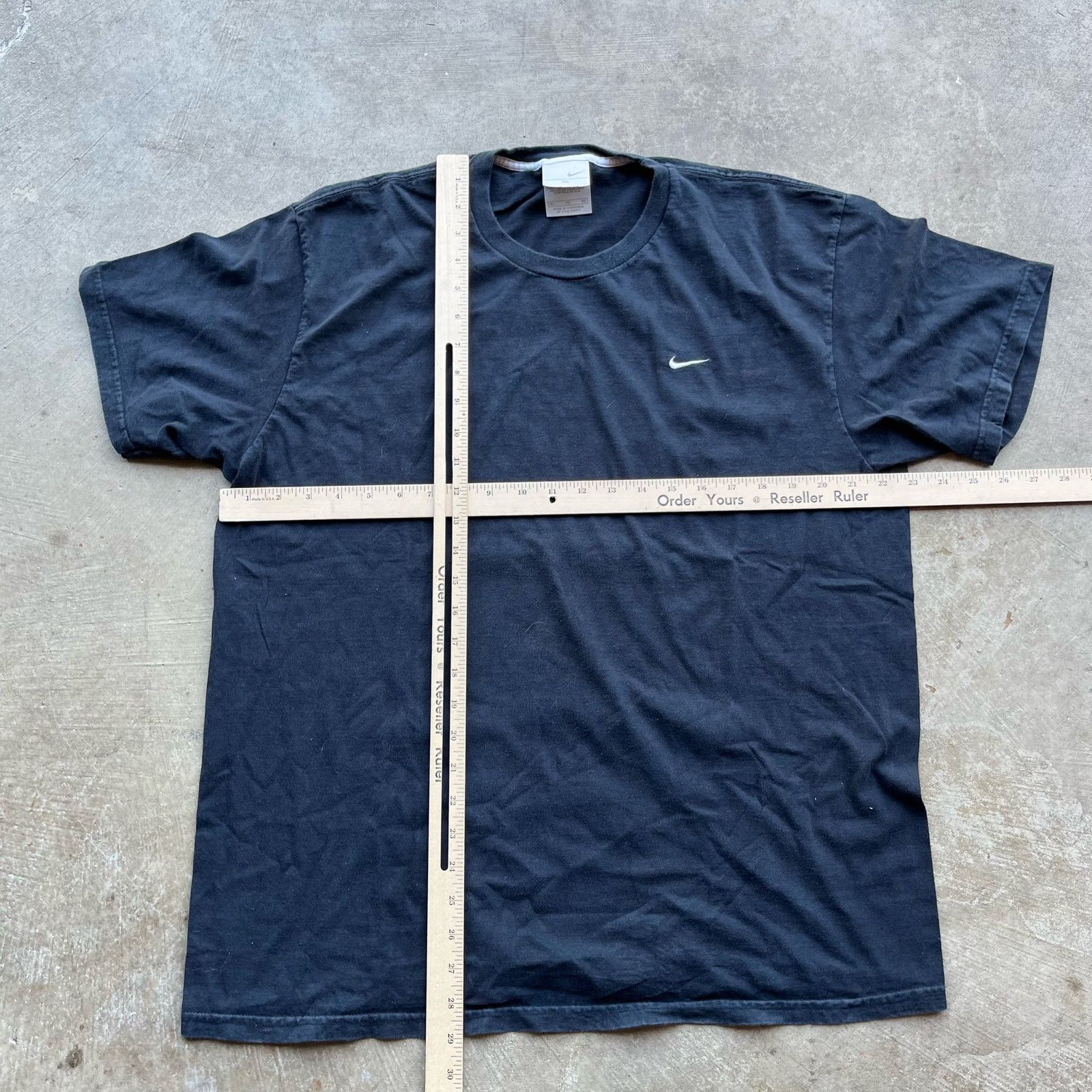 Vintage VINTAGE NIKE BLACK SHIRT ESSENTIAL BLANK 00S SZ XL Size US XL / EU 56 / 4 - 5 Thumbnail