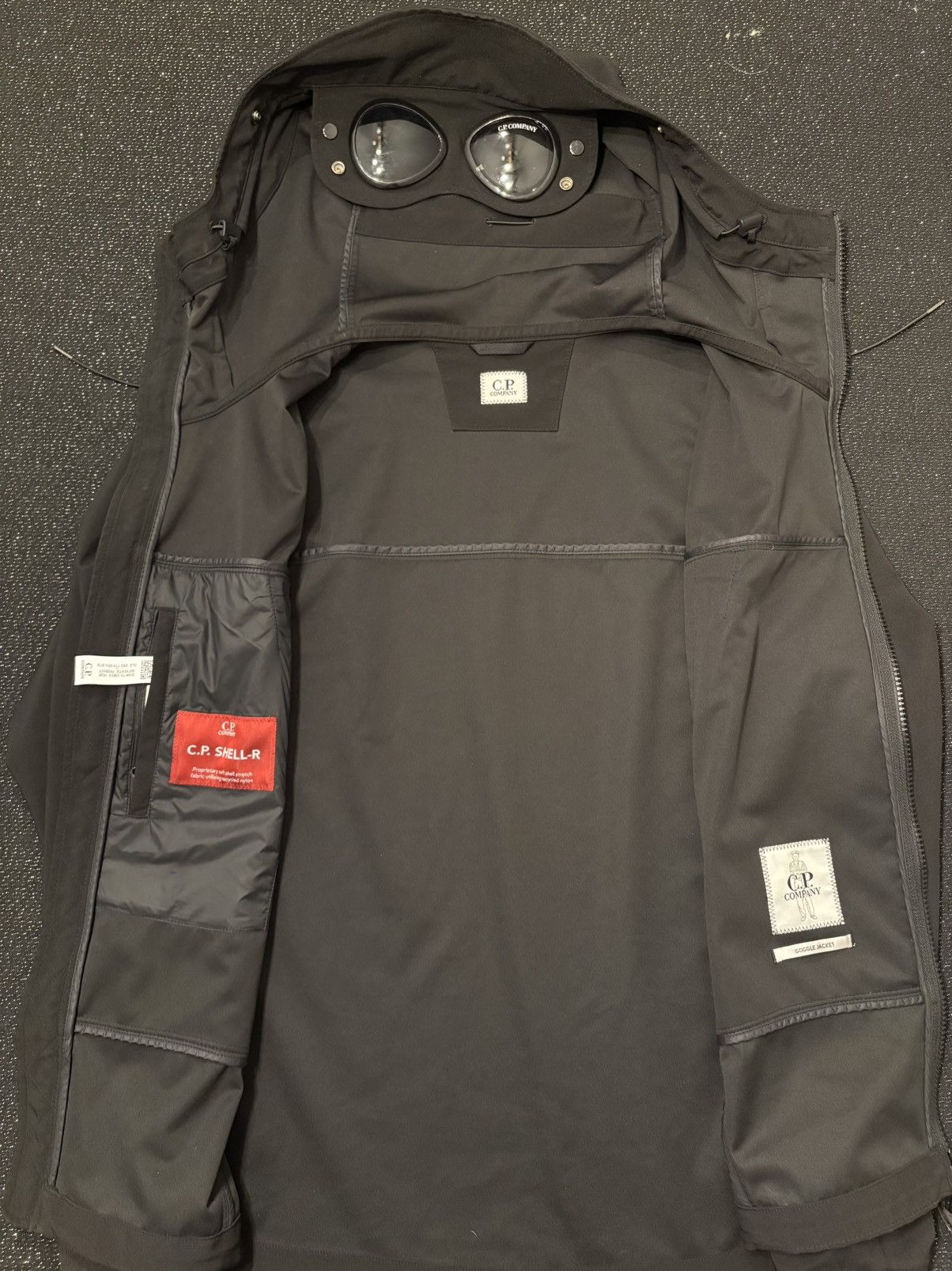 C.P. Company C.P. SHELL-R GOGGLE JACKET Size US S / EU 44-46 / 1 - 3 Thumbnail