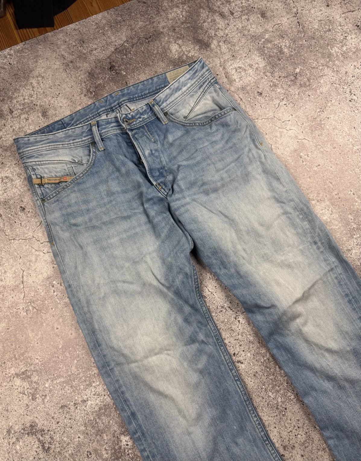 Diesel RARE Diesel Belther VINTAGE Denim Y2K Distressed Jeans Pants Size US 33 - 7 Thumbnail