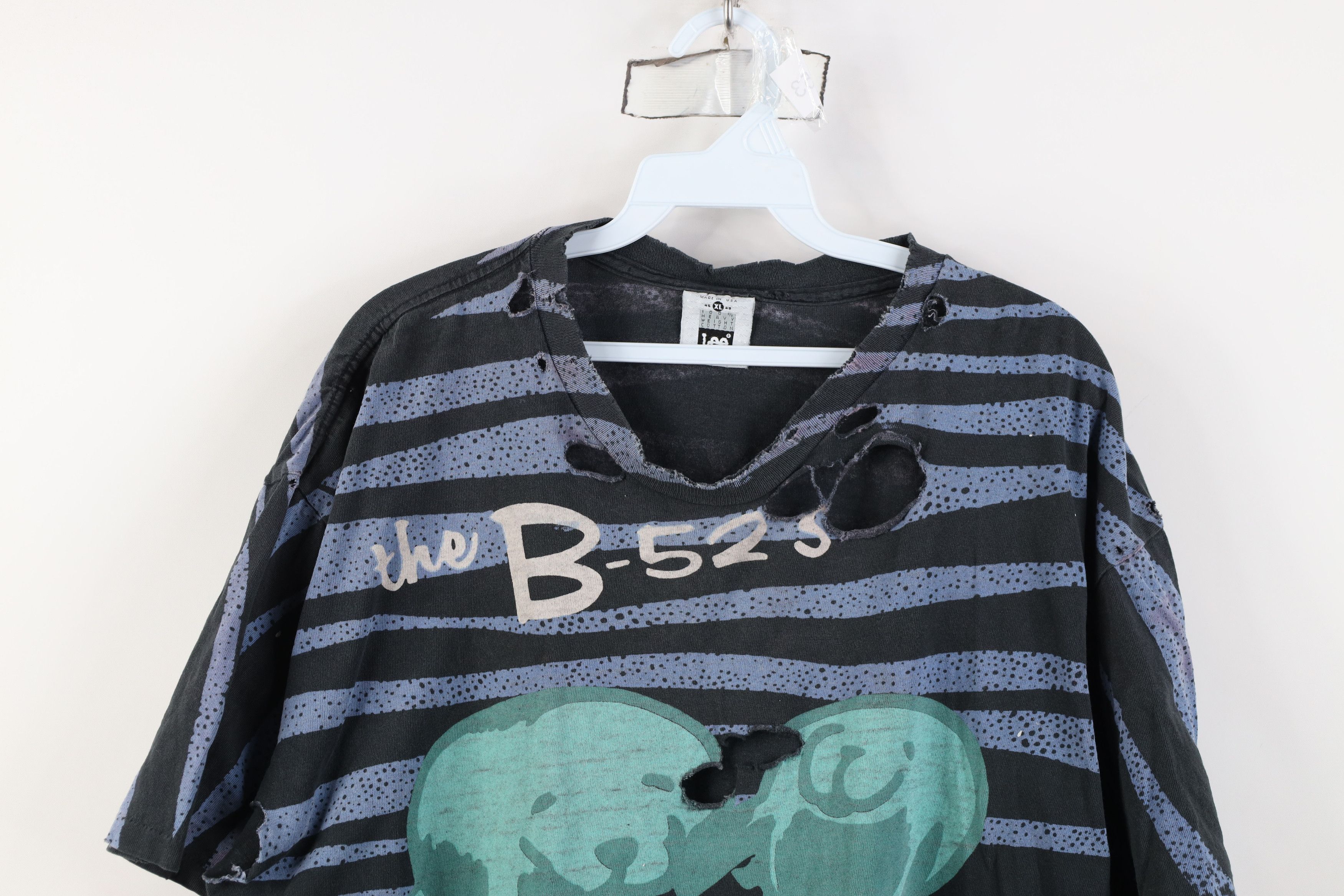 Vintage Vintage 90s Interdimensional Tourgasm The B-52s T-Shirt Size US XL / EU 56 / 4 - 2 Thumbnail