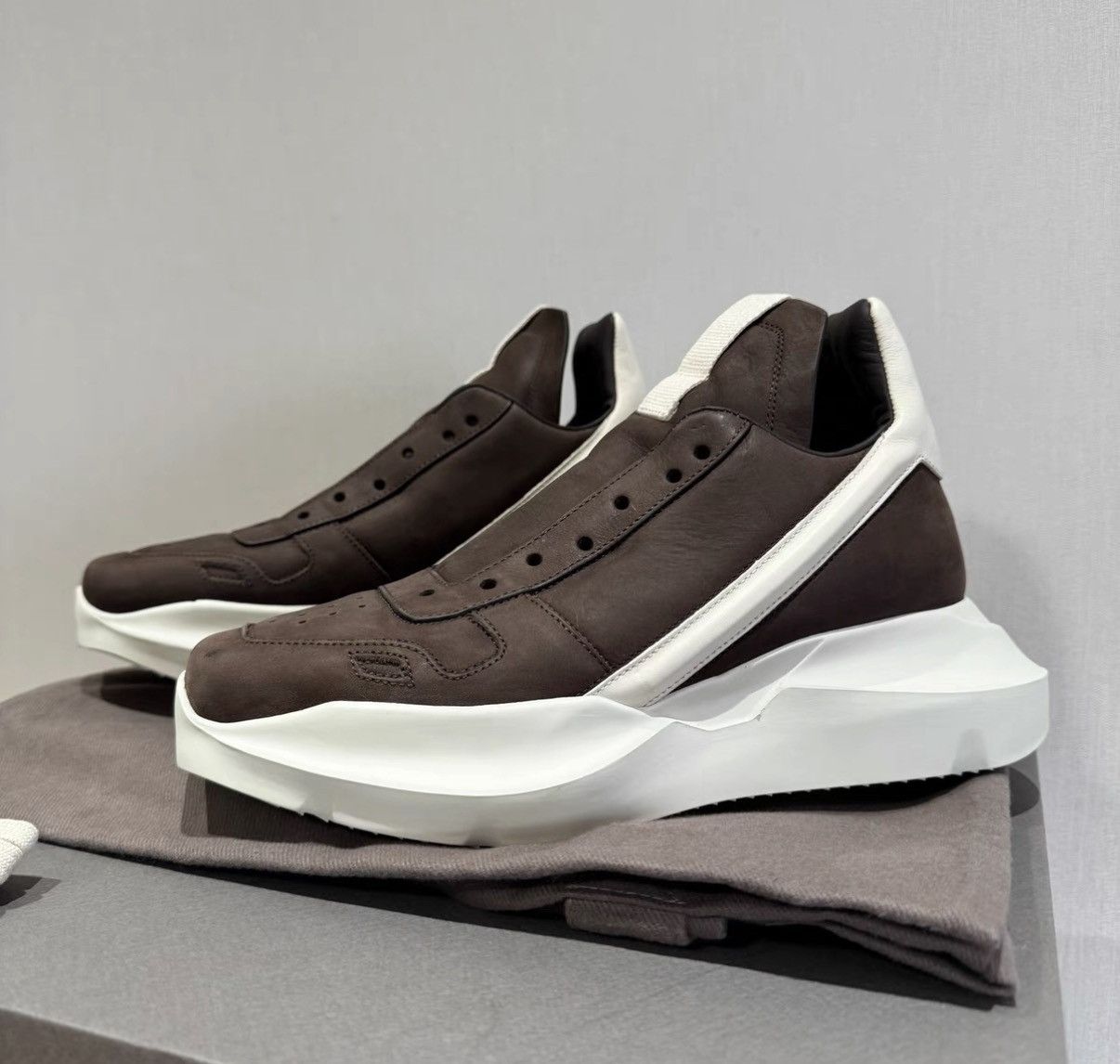Rick Owens Rick Owens Low-Top Runner Sneakers Size US 8 / IT 38 - 3 Thumbnail