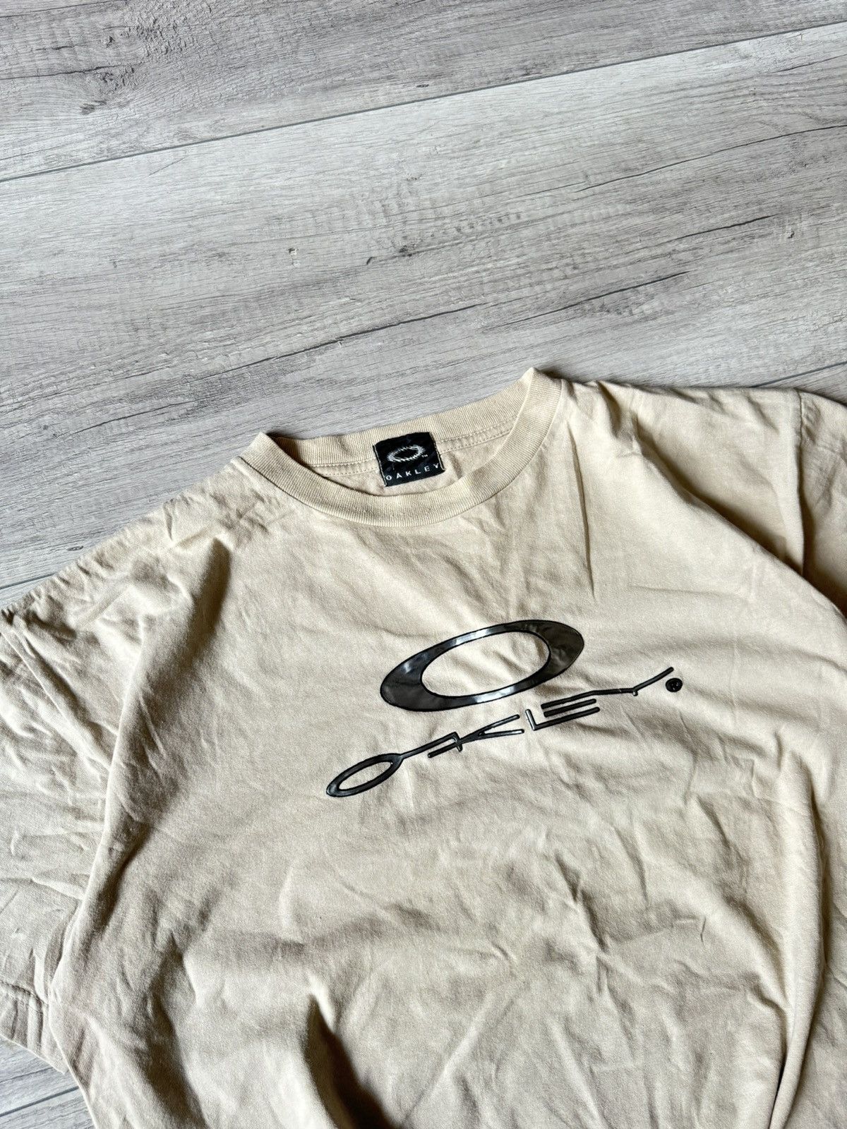 Oakley Oakley Vintage 3D Embossed Logo T-shirt Size US M / EU 48-50 / 2 - 2 Thumbnail