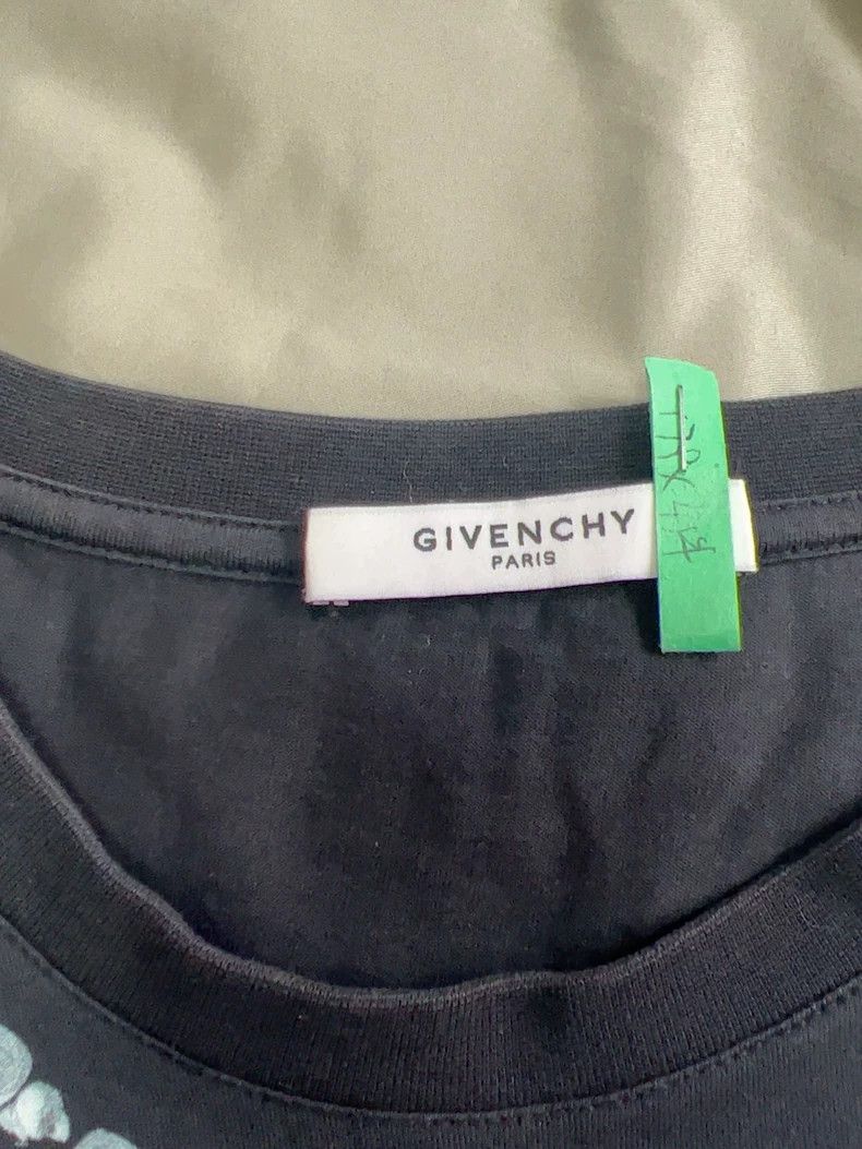 Other Givenchy Floral Shark Short Sleeve Size US S / EU 44-46 / 1 - 4 Thumbnail
