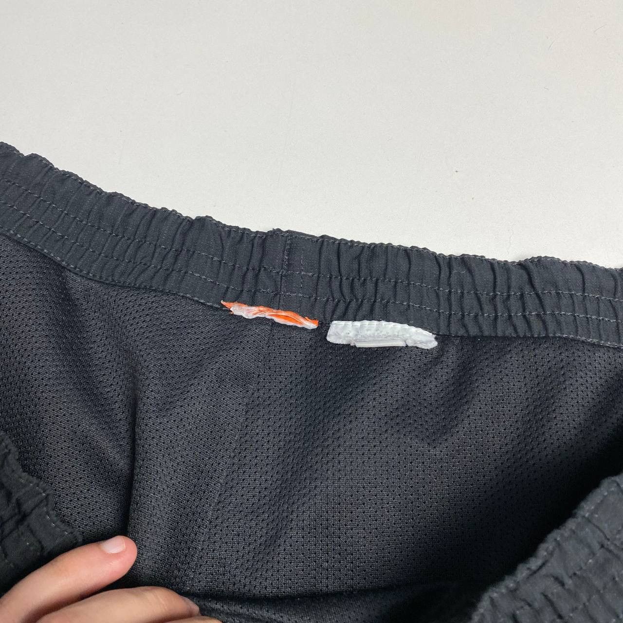 Nike Nike vintage short Size:L Size US 34 / EU 50 - 6 Thumbnail