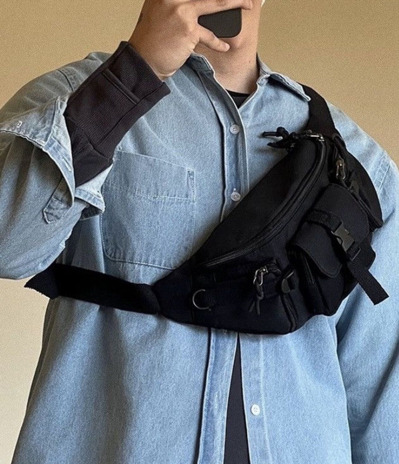 Japanese Brand Outdoor retro y2k multi pocket crossbody sling bag bum bag Size ONE SIZE - 1 Thumbnail