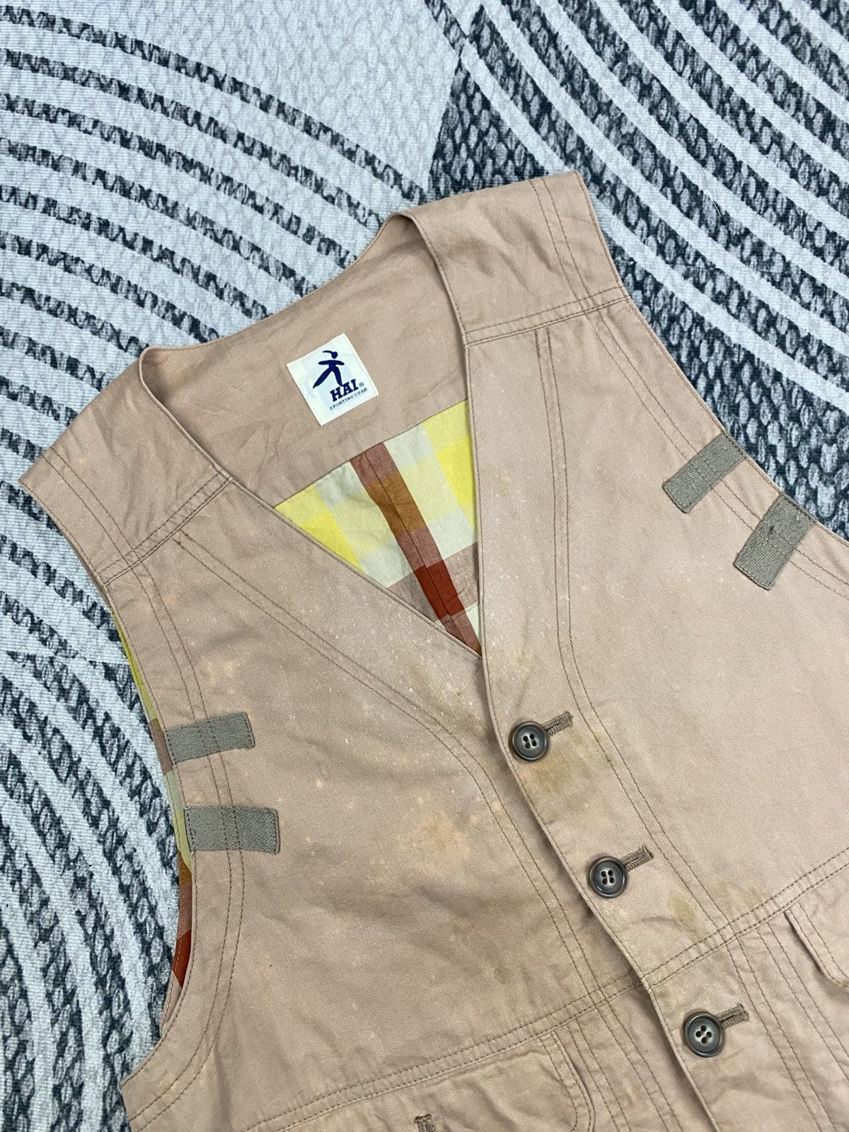 Hai Sporting Gear Vintage Hai Sporting Gear By Issey Miyake Buttoned Vest Size US M / EU 48-50 / 2 - 6 Thumbnail