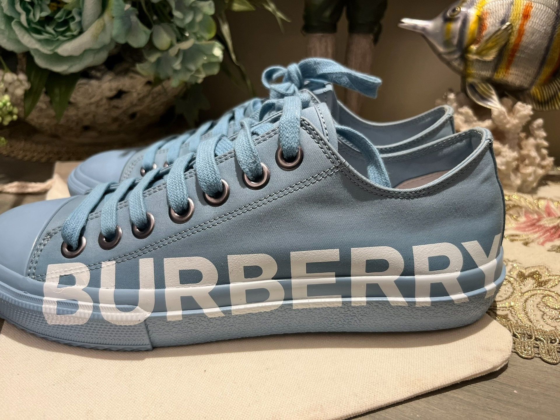 Burberry Burberry Light Blue Low-Top Leather Sneakers Size US 7 / EU 40 - 7 Thumbnail