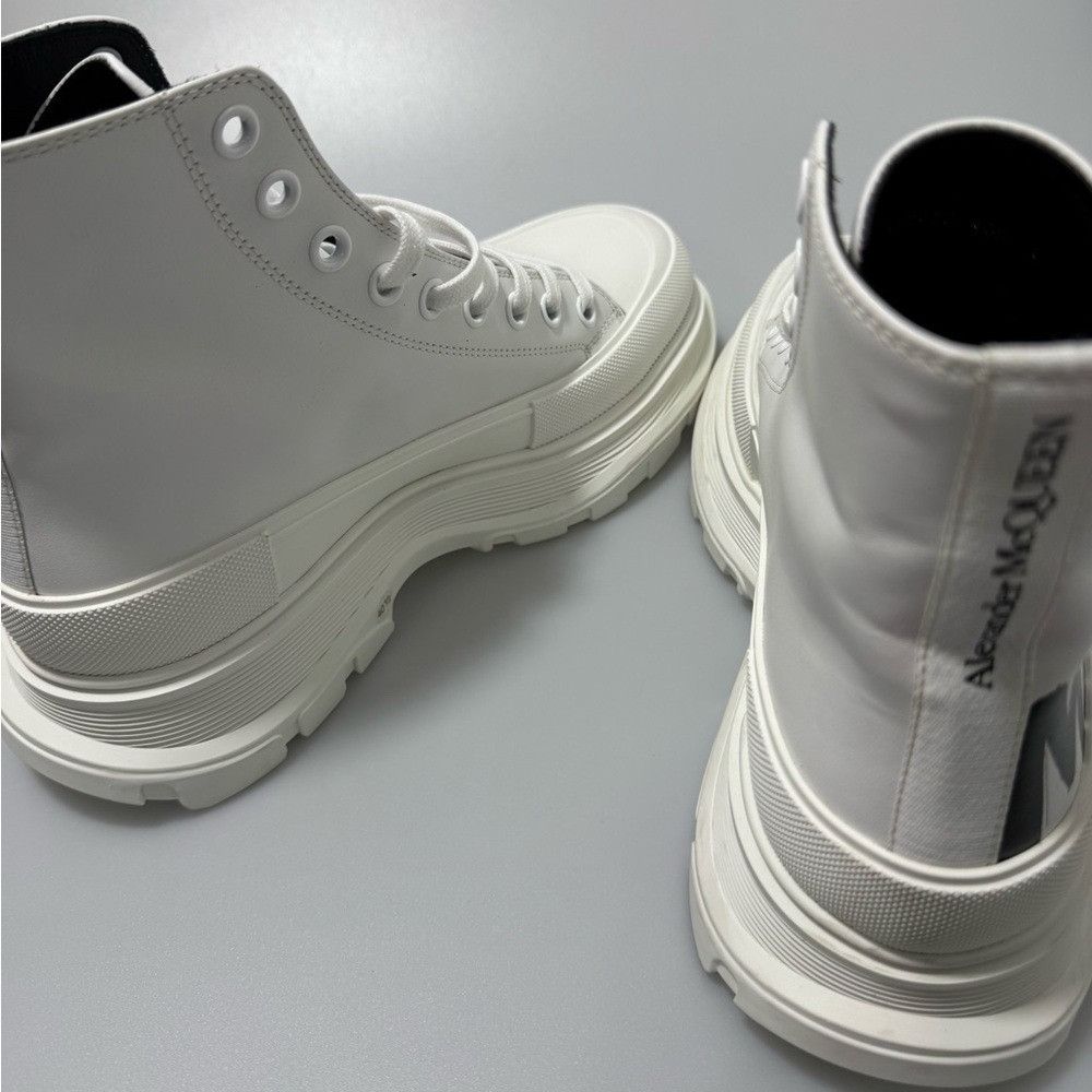 Alexander McQueen Alexander McQueen Tread Slick Graffiti High-Top Sneakers Whi Size US 7.5 / EU 40-41 - 6 Thumbnail