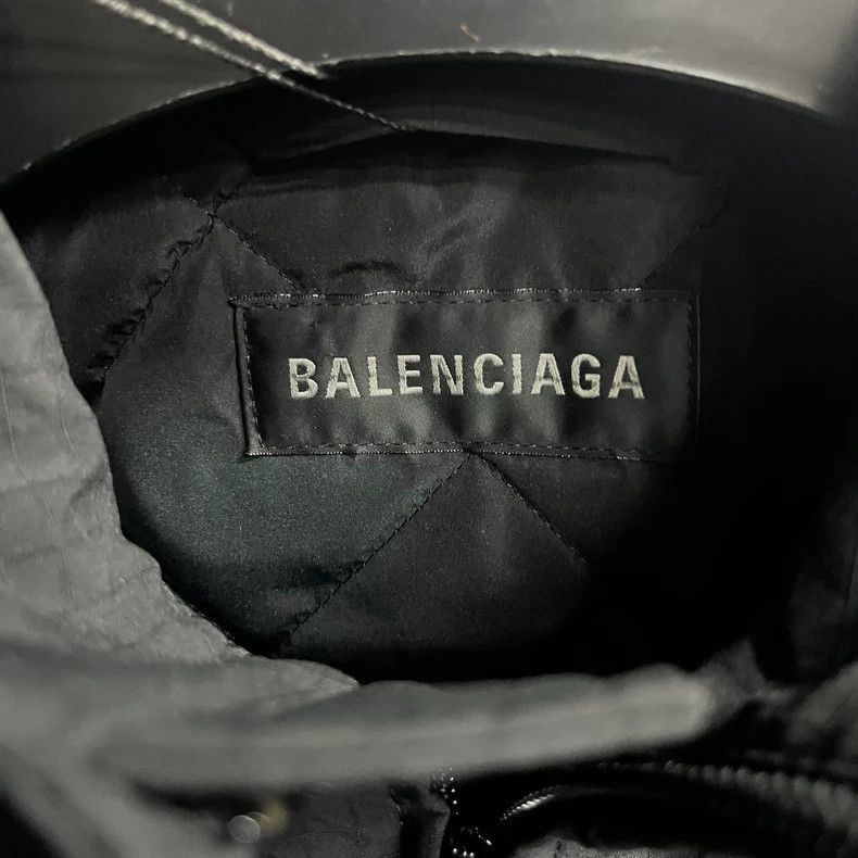 Balenciaga Balenciaga 24 latest black solid color logo printed zipper Size US S / EU 44-46 / 1 - 3 Thumbnail
