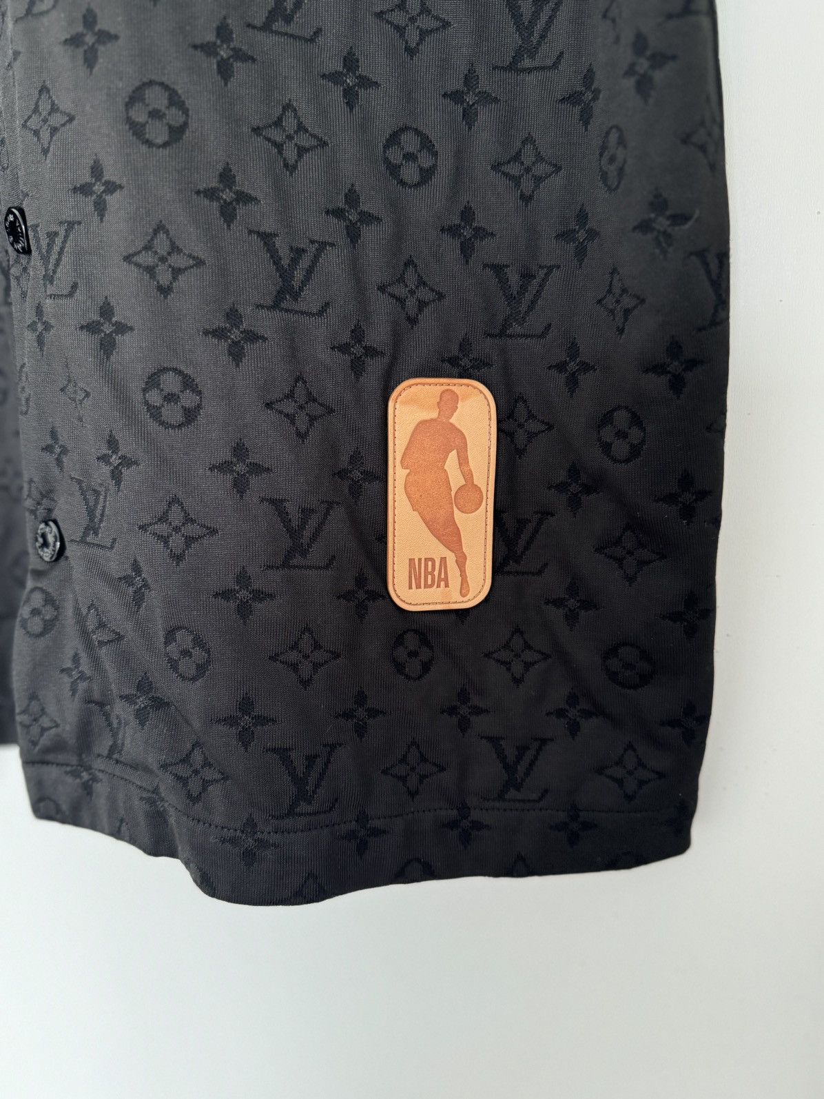 Louis Vuitton × NBA Louis Vuitton NBA Monogram Black Logo Buttoned Shirt Size US M / EU 48-50 / 2 - 4 Thumbnail