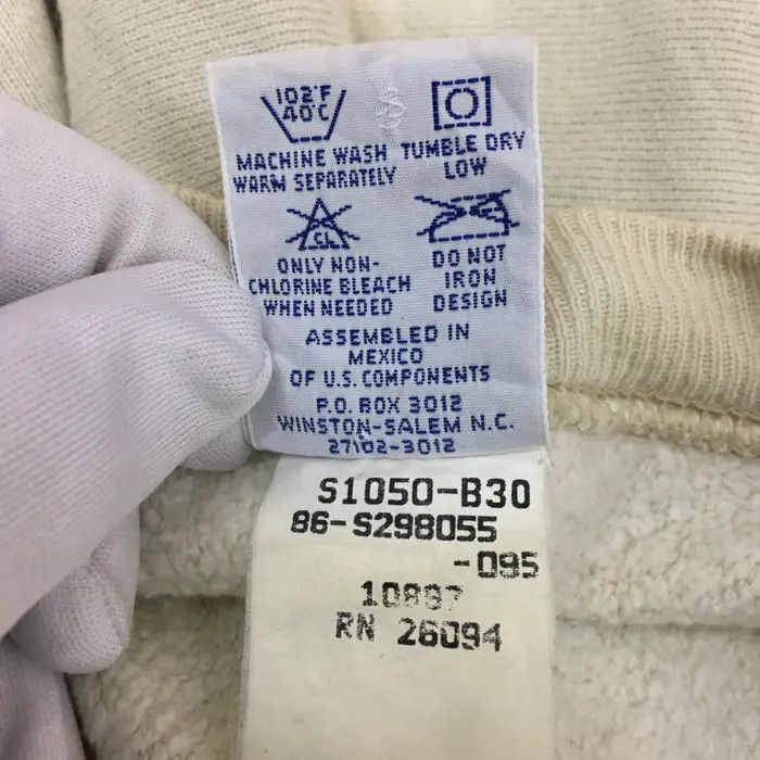 Champion Vtg CHAMPION REVERSE WEAVE Basketball Sweatshirt Sweater Size US M / EU 48-50 / 2 - 9 Thumbnail