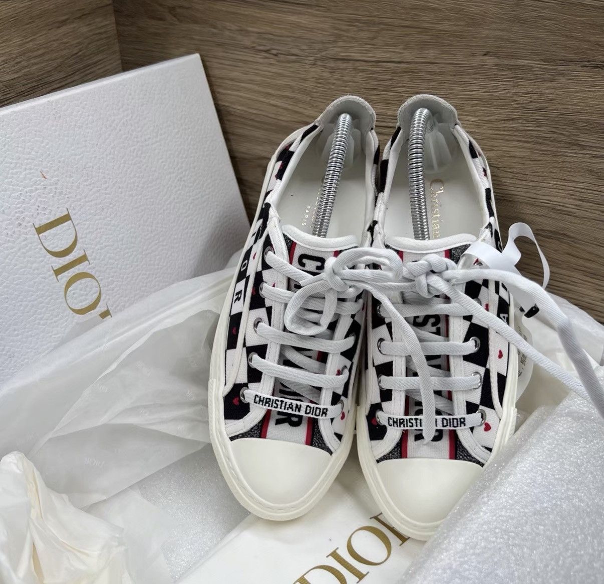 Dior Dior Checked Heart & Logo Sneakers J41 Size US 6 / IT 36 - 2 Thumbnail