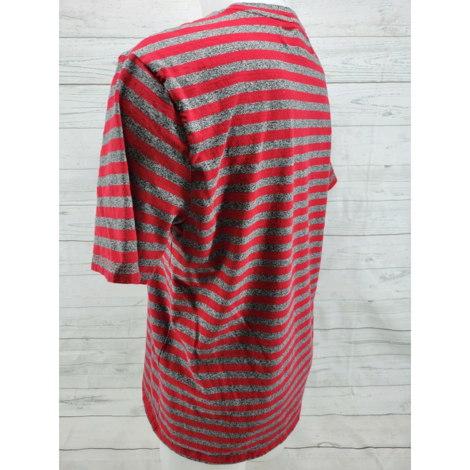 Guess VINTAGE Guess Jeans T-shirt Men M Red Striped 90s Crew Neck Short Sleeve CottonGUESS Adults Mens Size US M / EU 48-50 / 2 - 7 Thumbnail