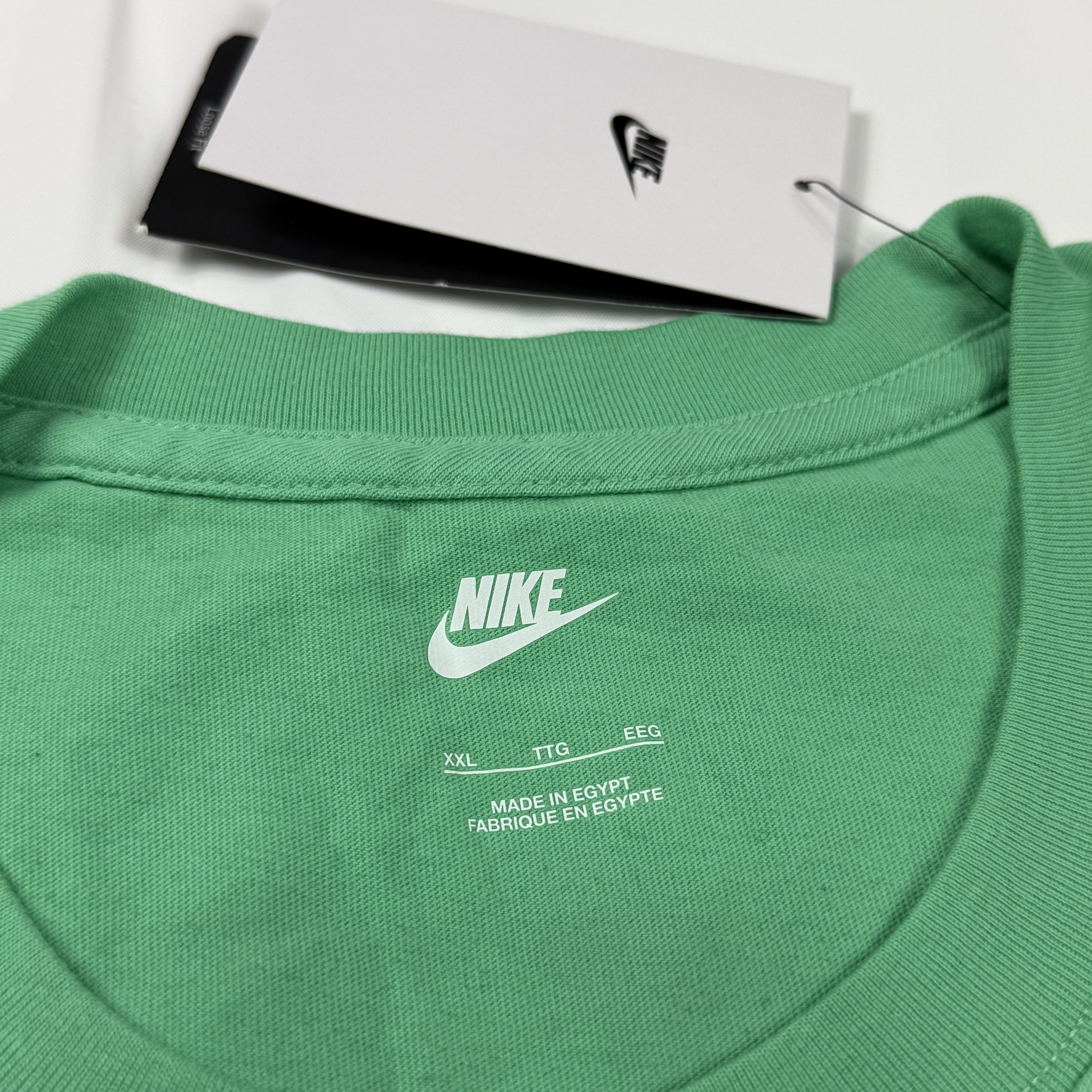 Nike Nike Mens XXL Green Abstract Graphic Loose Fit T-Shirt Size US XXL / EU 58 / 5 - 5 Thumbnail