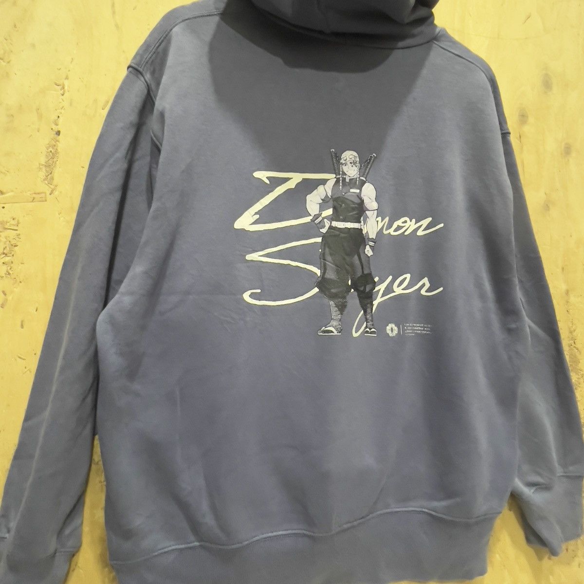 Anime × GU Demon slayer Sweatshirt Hoddie Size US L / EU 52-54 / 3 - 8 Thumbnail