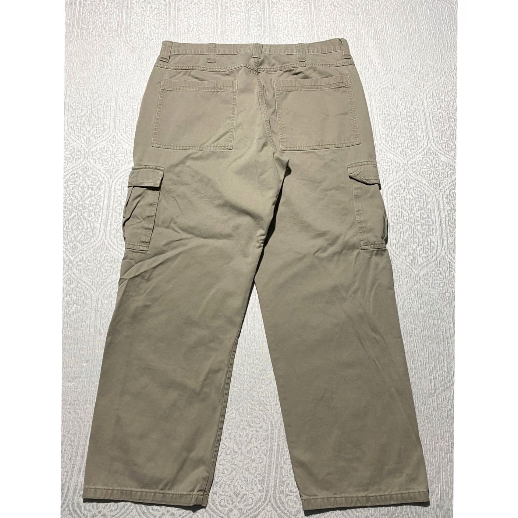 Wrangler Wrangler Cargo Pants Mens Khaki Tan 36x30 Straight Leg Relaxed Fit 6-Pocket Canvas Cotton Beige Size US 36 / EU 52 - 2 Thumbnail