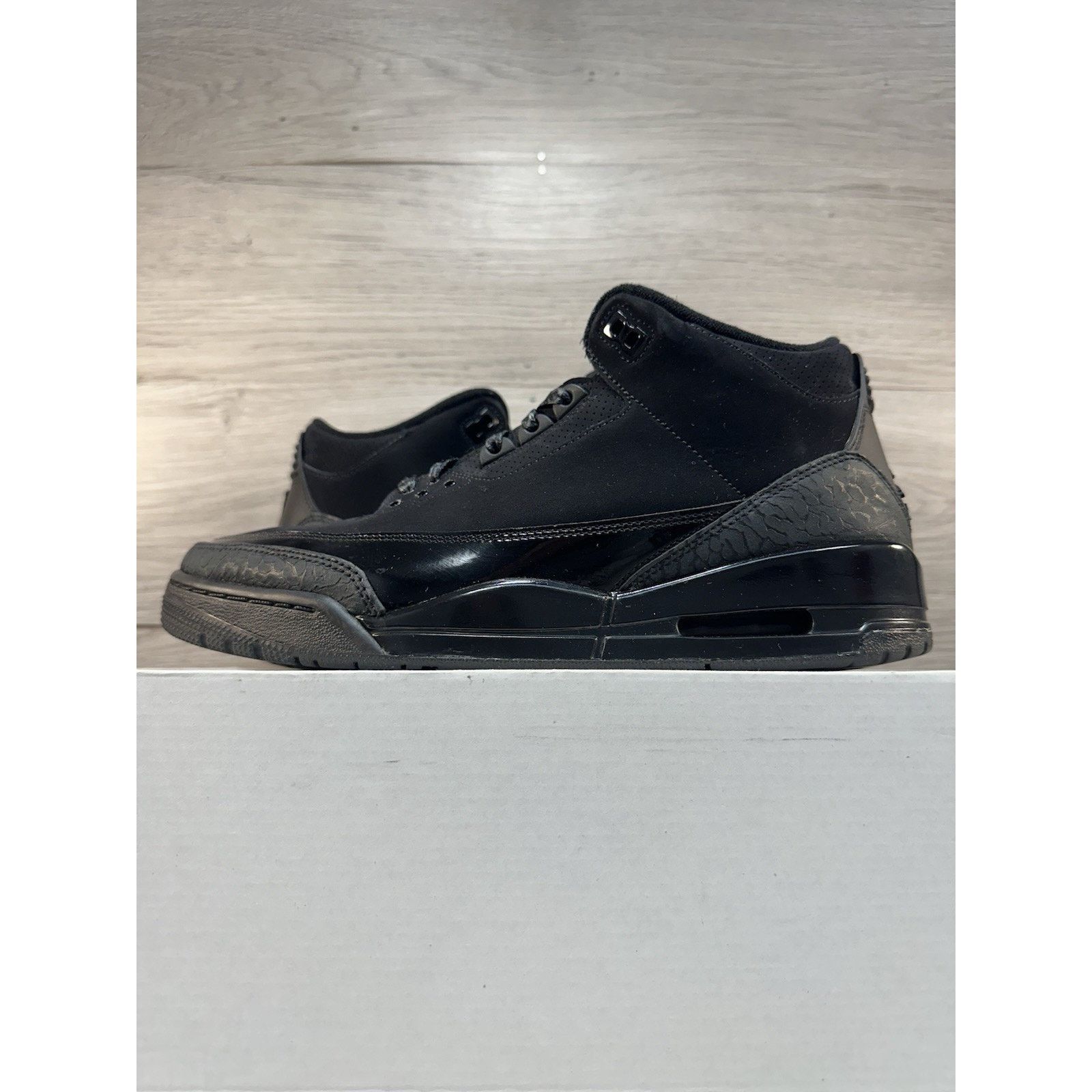 Jordan Brand Air Jordan 3 Retro Black Cat 2025 - Size 11 Size US 11 / EU 44 - 1 Thumbnail