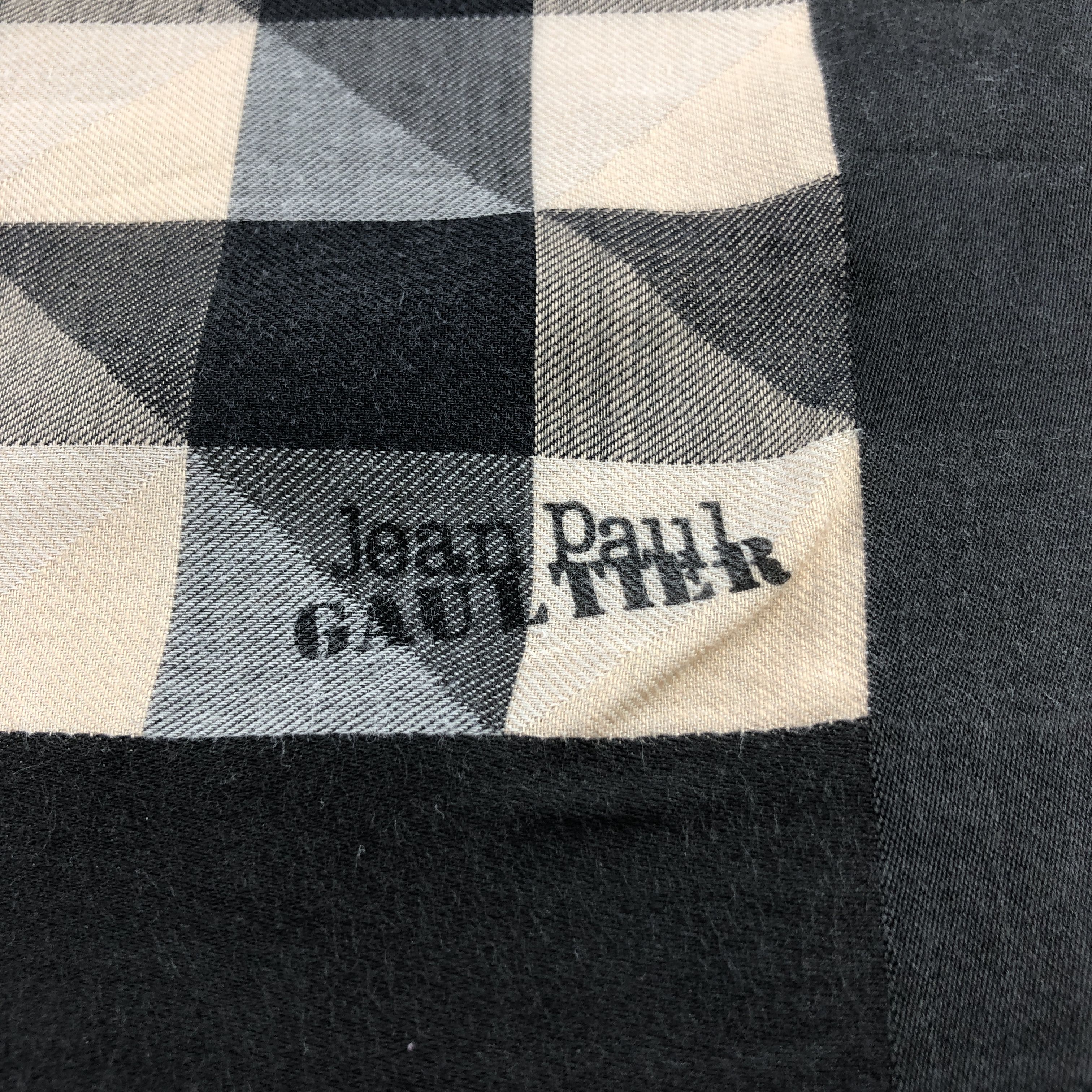 Jean Paul Gaultier Jean Paul Gaultier Handkerchief Neckerchief Bandana H3088 Size ONE SIZE - 3 Thumbnail