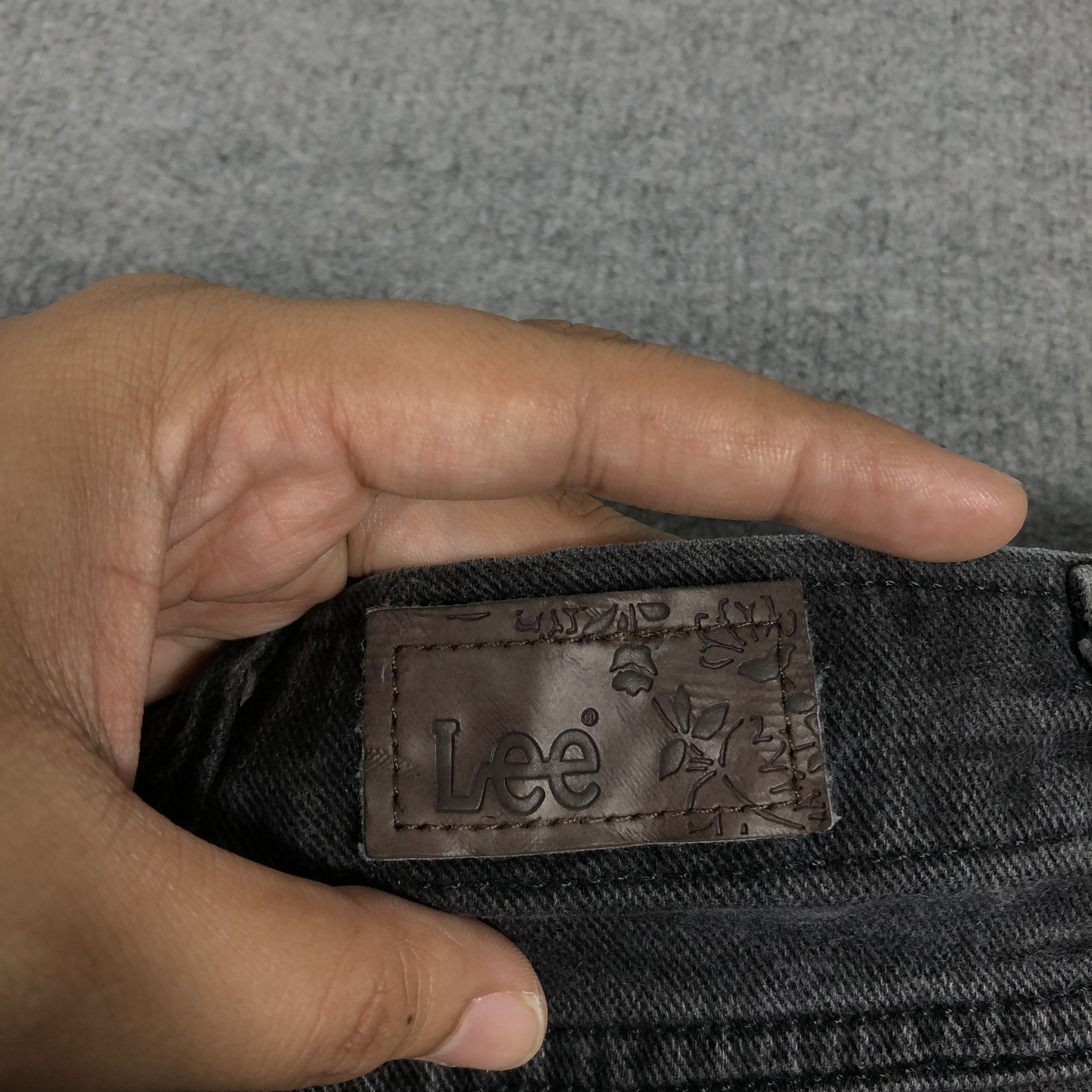 Lee × Vintage Womens Vintage Lee Jeans Side Elastic Faded Black L891W Size 30" / US 8 / IT 44 - 6 Thumbnail