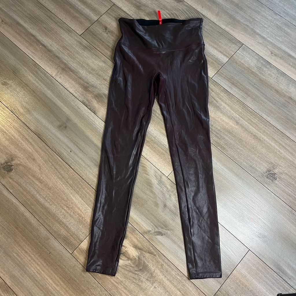 Spanx Spanx Faux Leather Burgundy Leggings Women Medium Bin N-200 Size 28" / US 6 / IT 42 - 2 Thumbnail