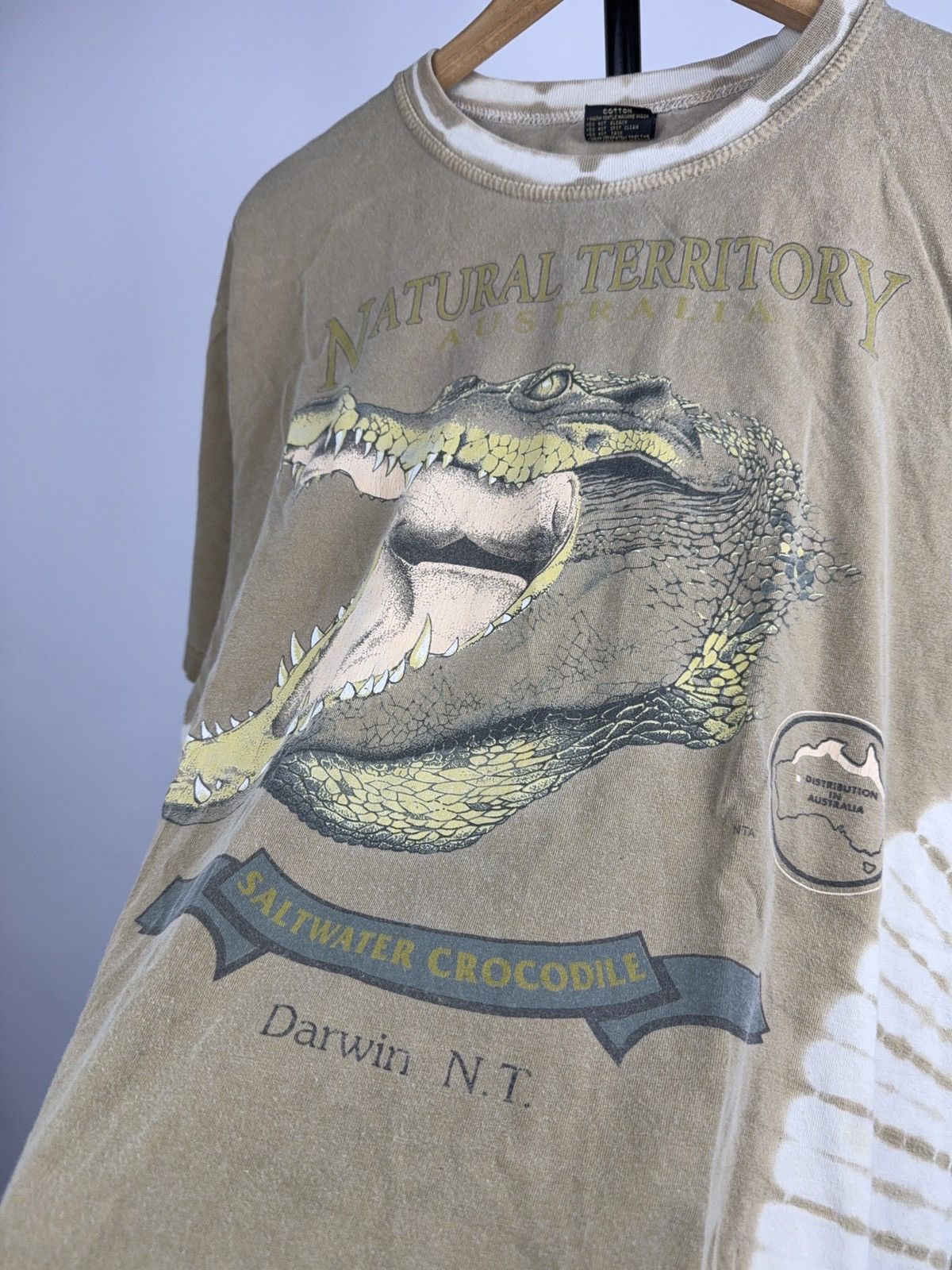 Vintage Animal Natural Territory Australia Crocodile Graphic T-Shirt Size US L / EU 52-54 / 3 - 4 Thumbnail